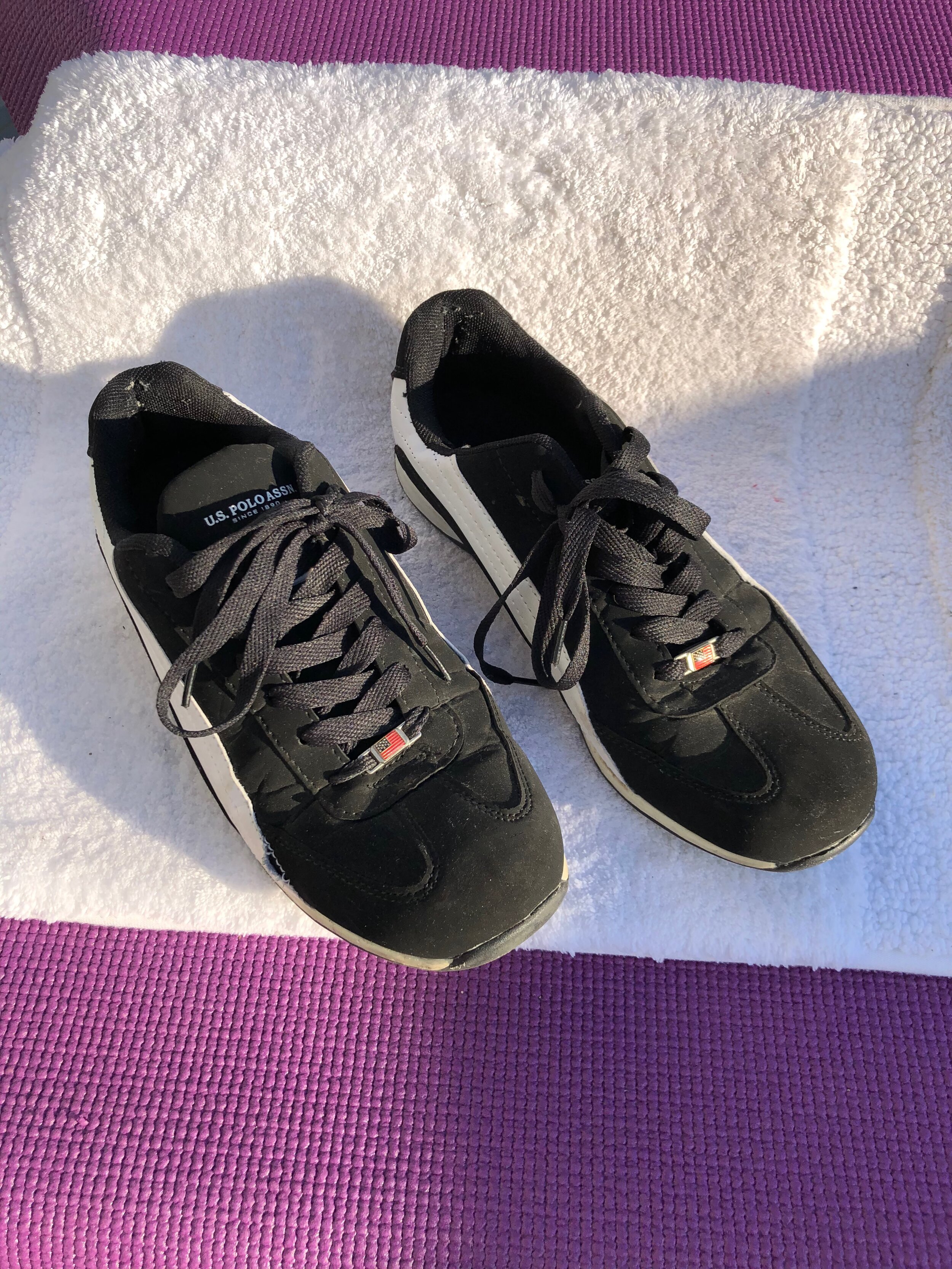 U.S. Polo Assn Sneakers SZ 9 1/2