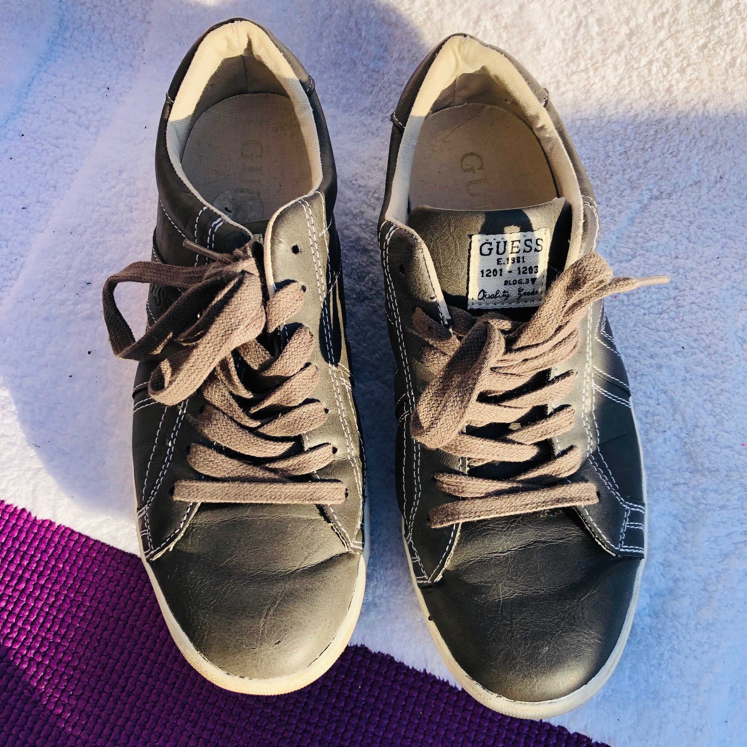 Guess Men's Sneakers SZ 9