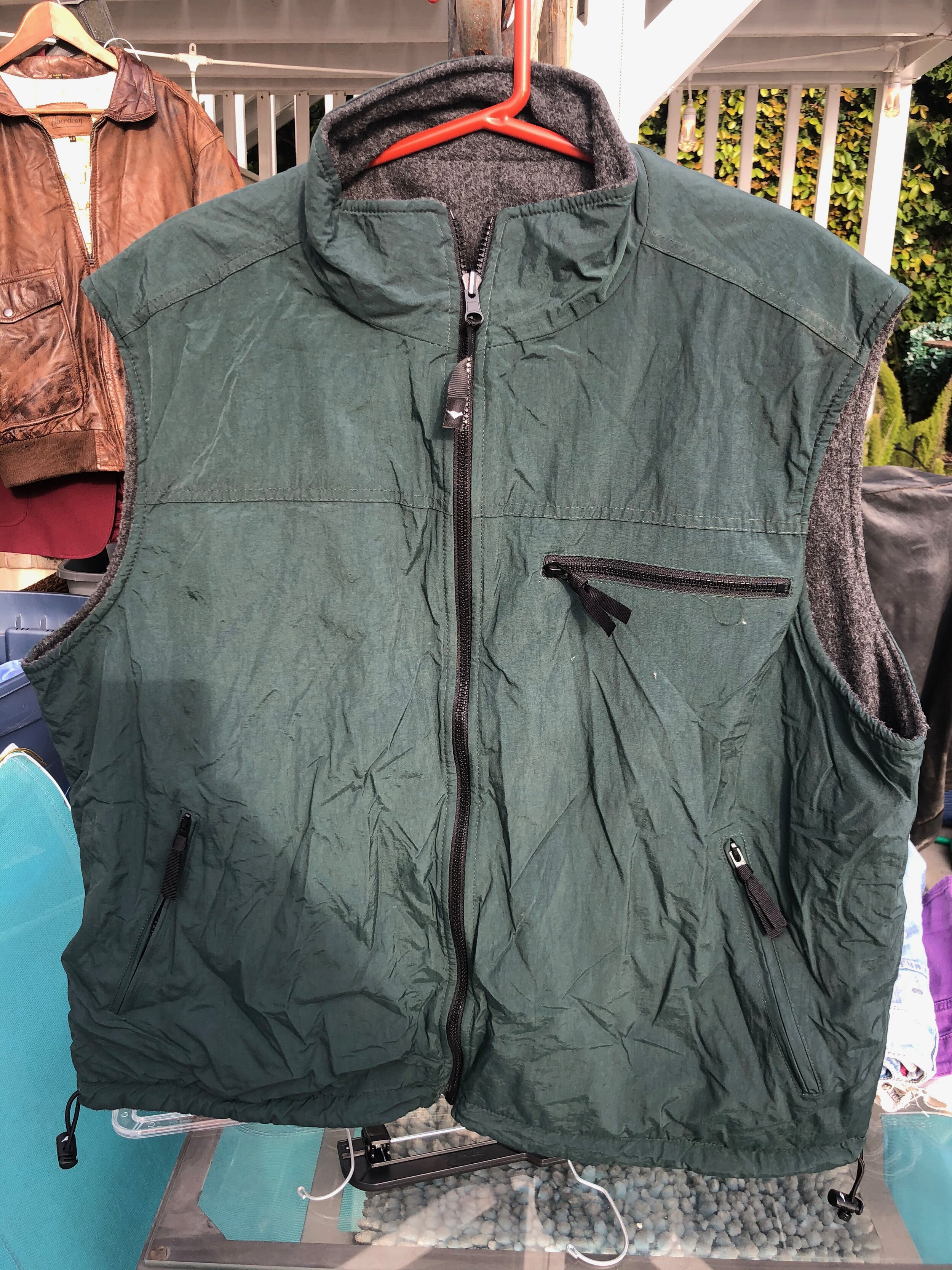 Jacket No Sleeves - sz ?