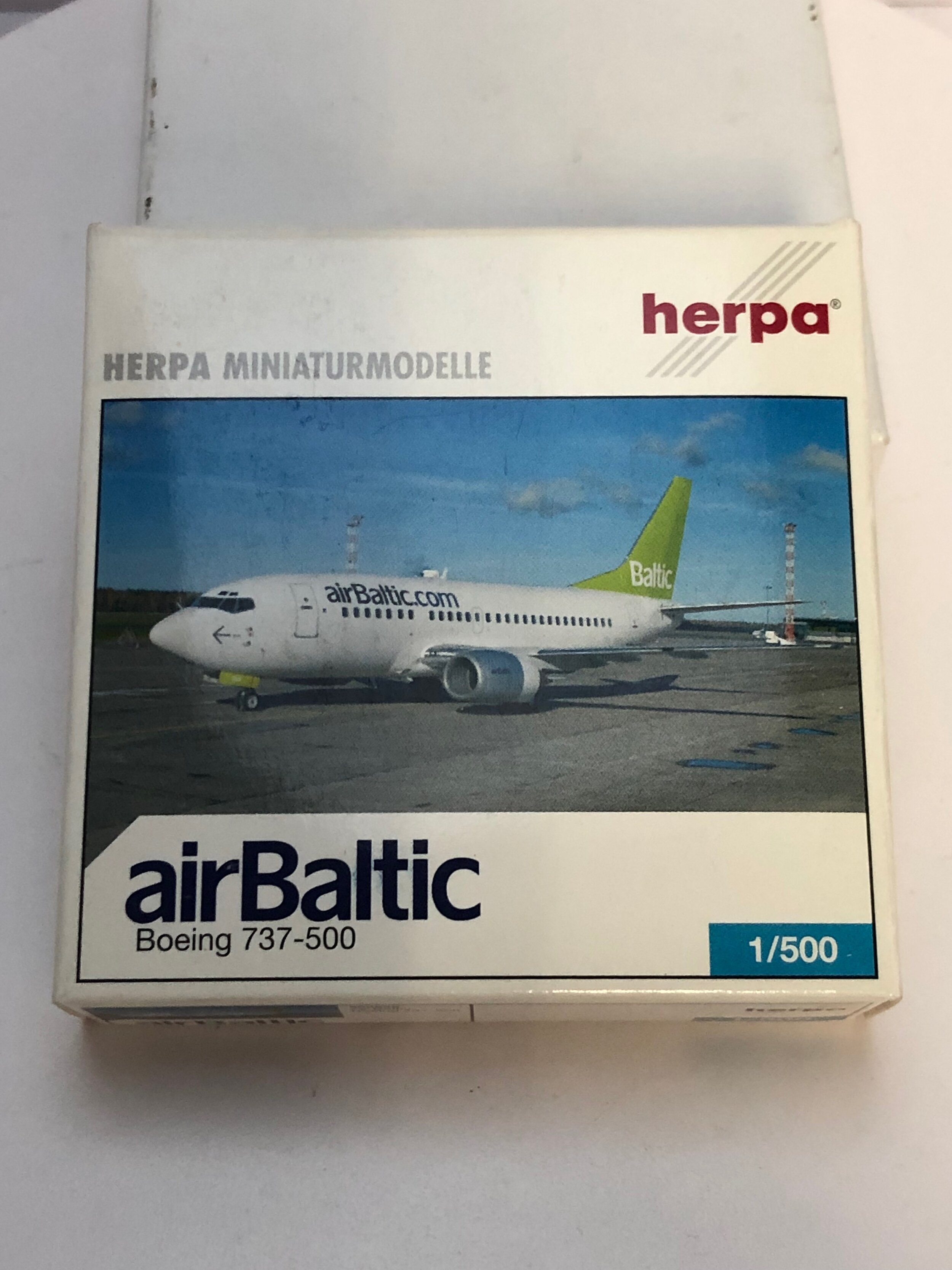 Air Baltic Boeing 737-500 Scale 1:500 - Herpa Model #505659 New In Box