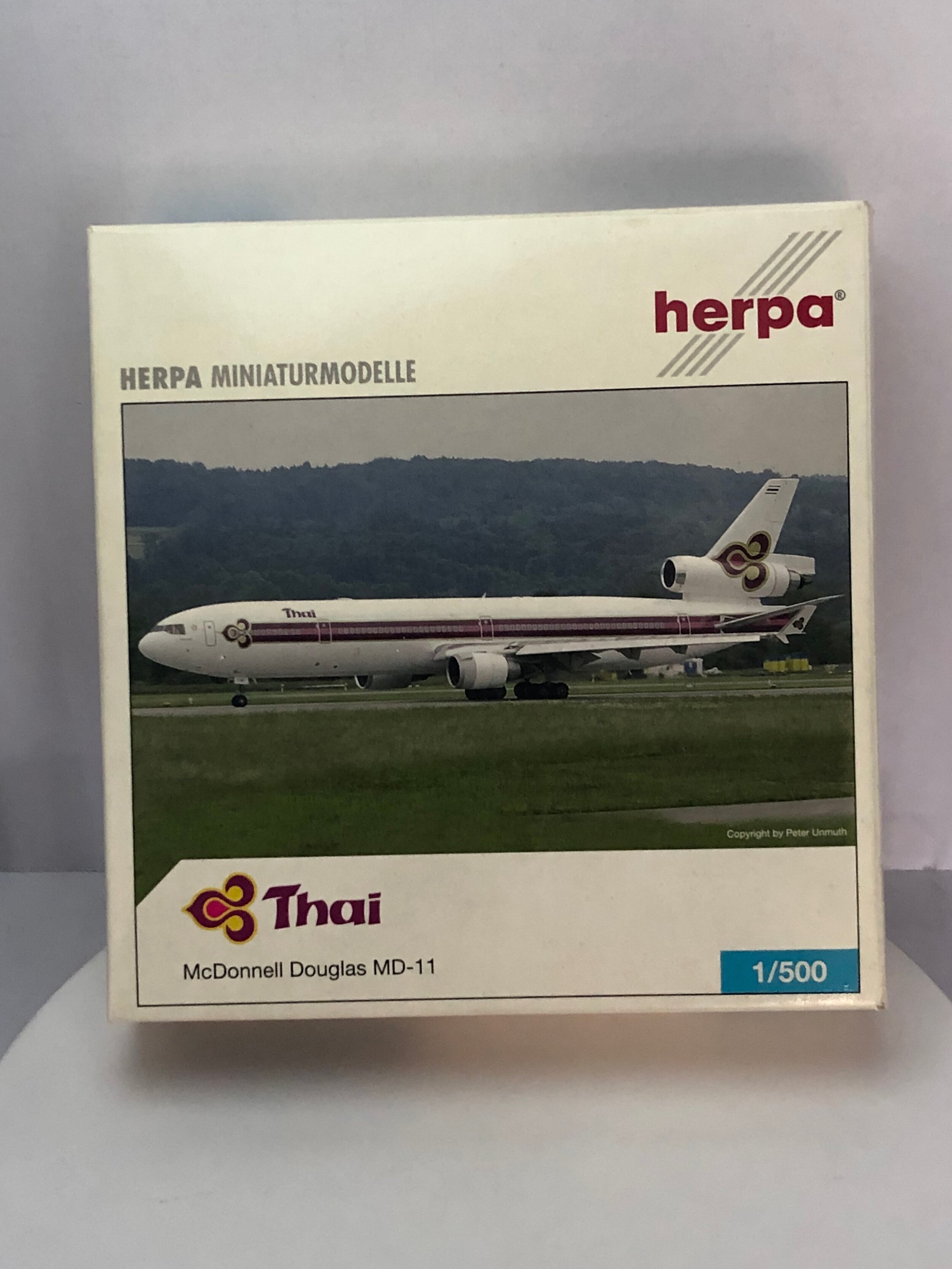 Thai Airways McDonnell Douglas MD-11 Scale 1:500 - Herpa Model #514507