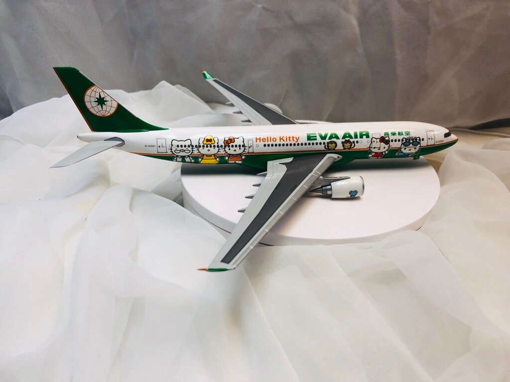 EVA Air Airbus A330-300 "Hello Kitty" Livery, Scale 1-200 - JC Wings XX2900 B-16333, NIB