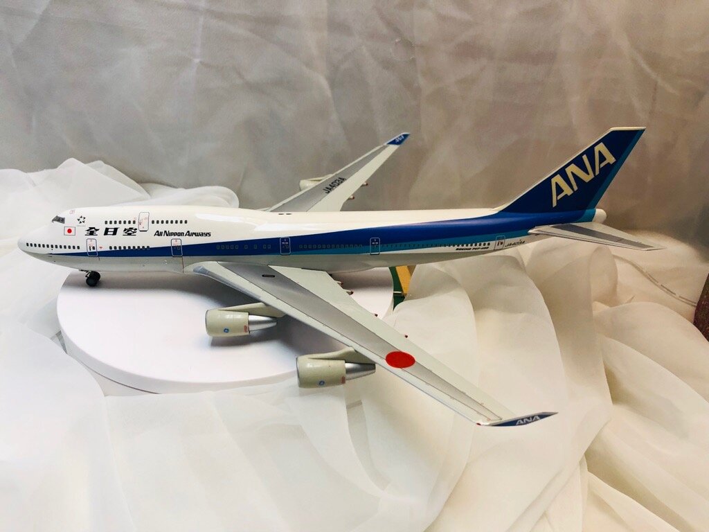 ANA Inspiration of JAPAN B777-300 Scale 1:200 - JA403A ANA airplane model