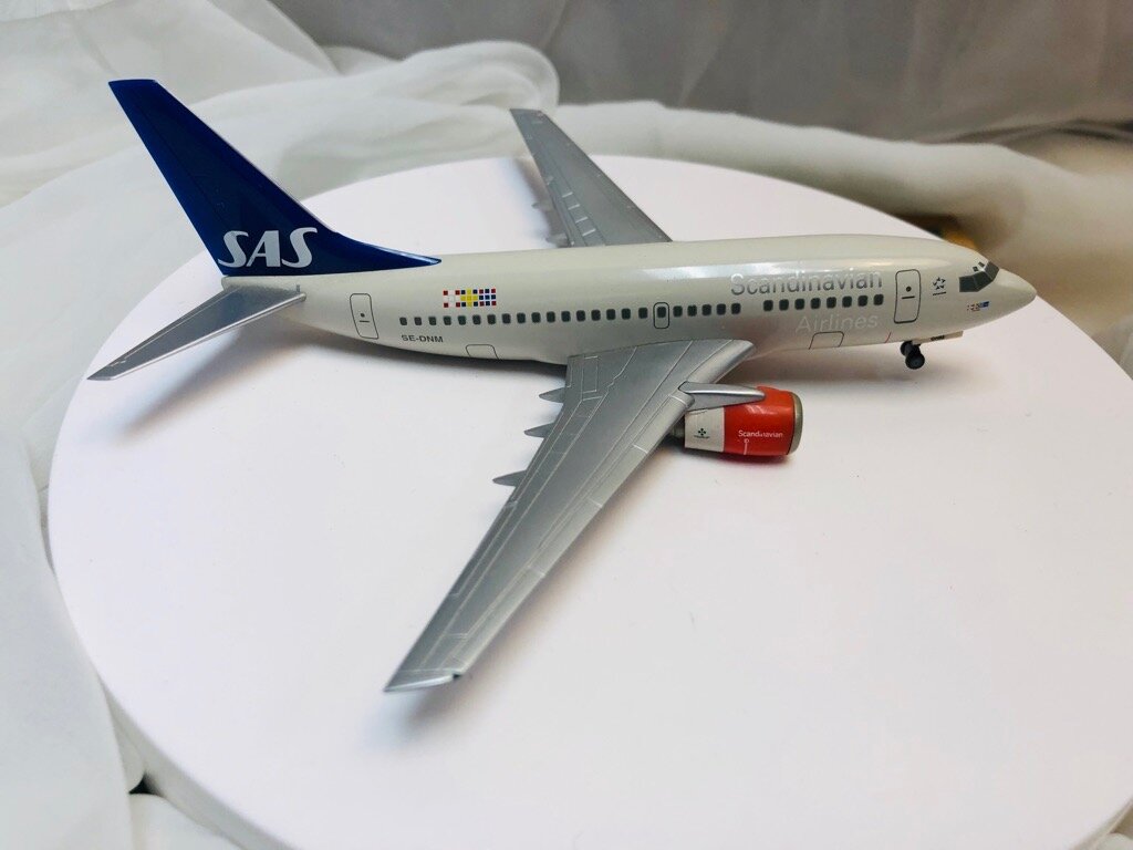  Details about  Scandinavian Airlines Boeing 737 Model - Italian Maker 1/200 Scale 