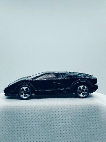 Hot Wheels Car #001 - black lamborghini