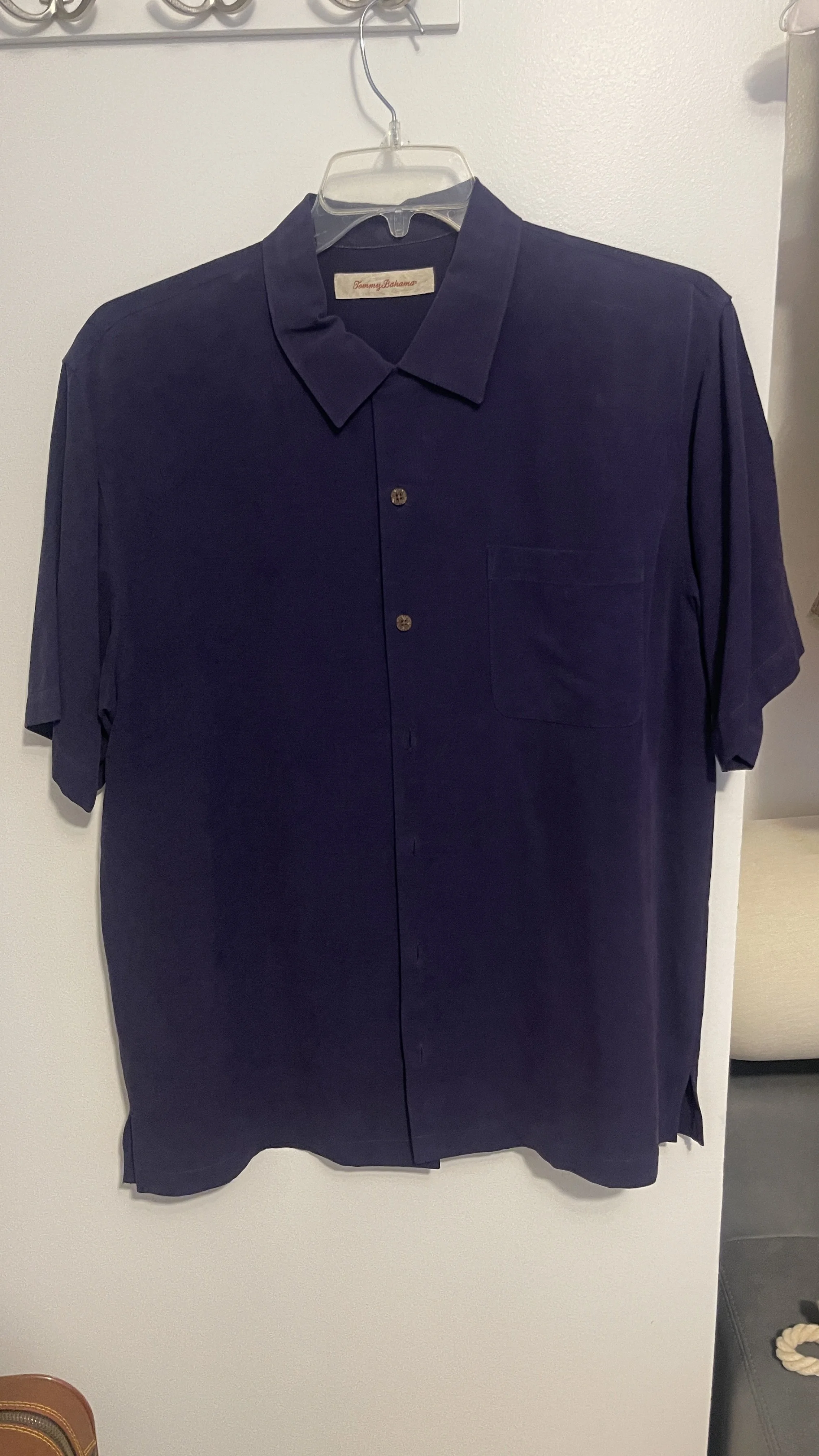 Tommy Bahama 6-1L.jpeg