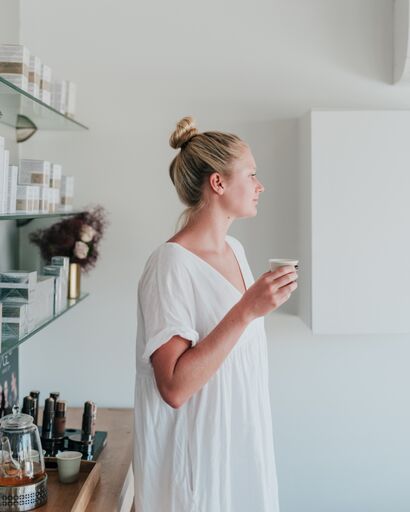 7 factors contributing to acne and how to beat it