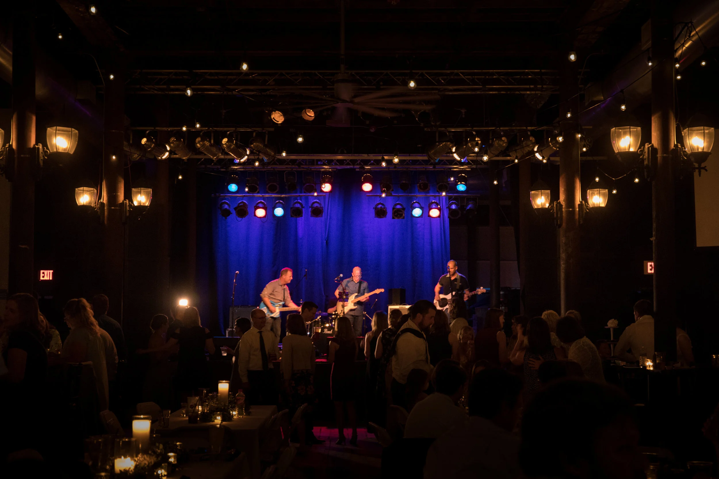 BandFromFrontW:GoodCrowd2.jpg