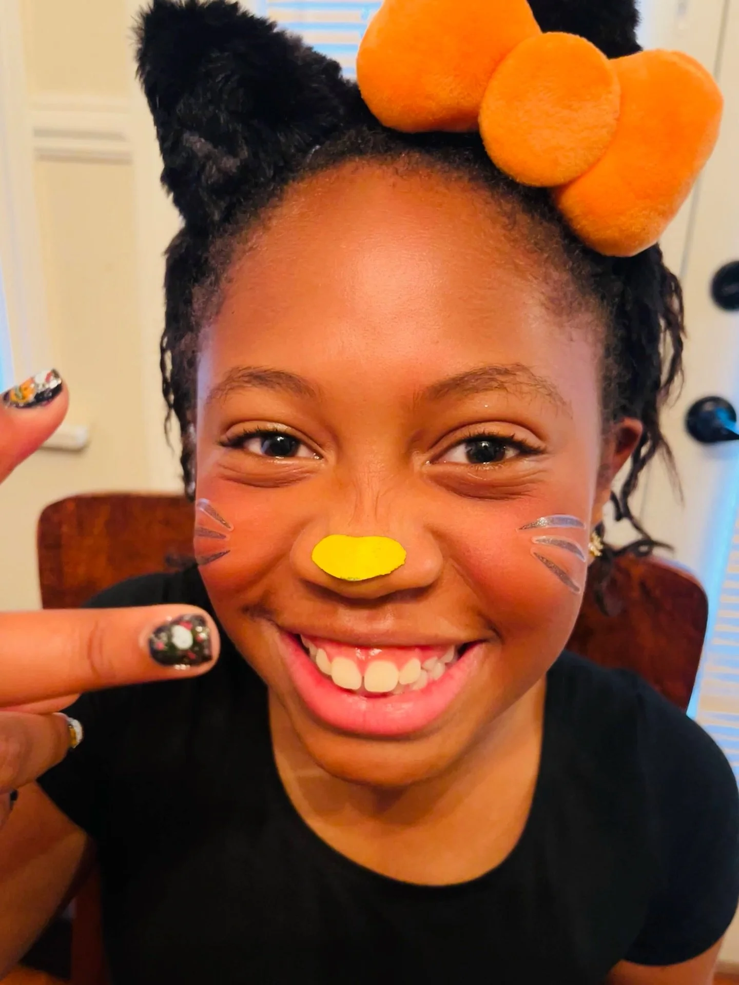 It&rsquo;s A Boo-tiful Friday! This October, I&rsquo;m keeping the birthday fun rolling with Boo-tiful Skin Fridays &mdash; little weekly treats to thank you for being part of the Junie Bees family. 🐝💛

Today&rsquo;s Treat: It&rsquo;s Free shipping