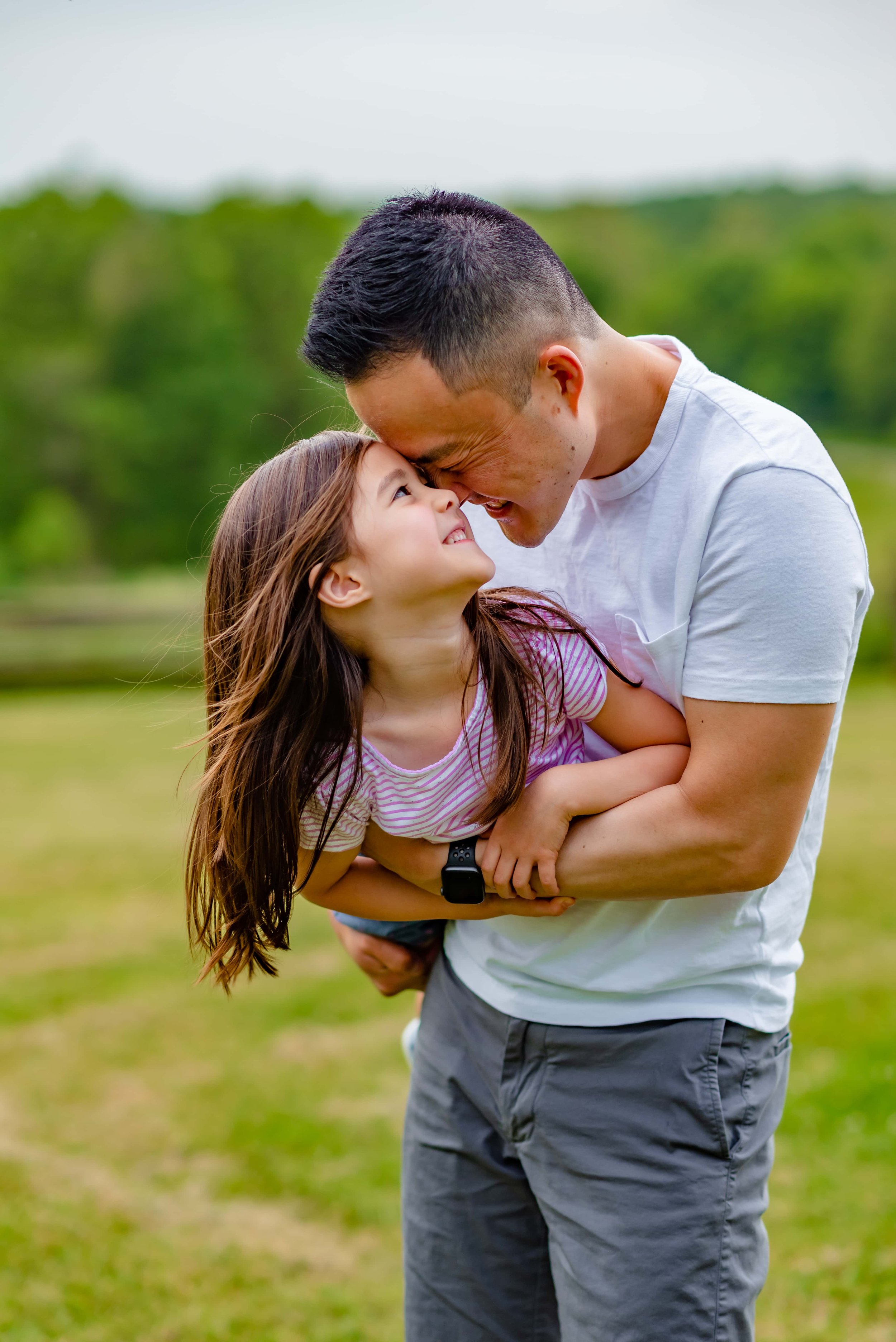 Maryland Spring family photo of dad and daughter