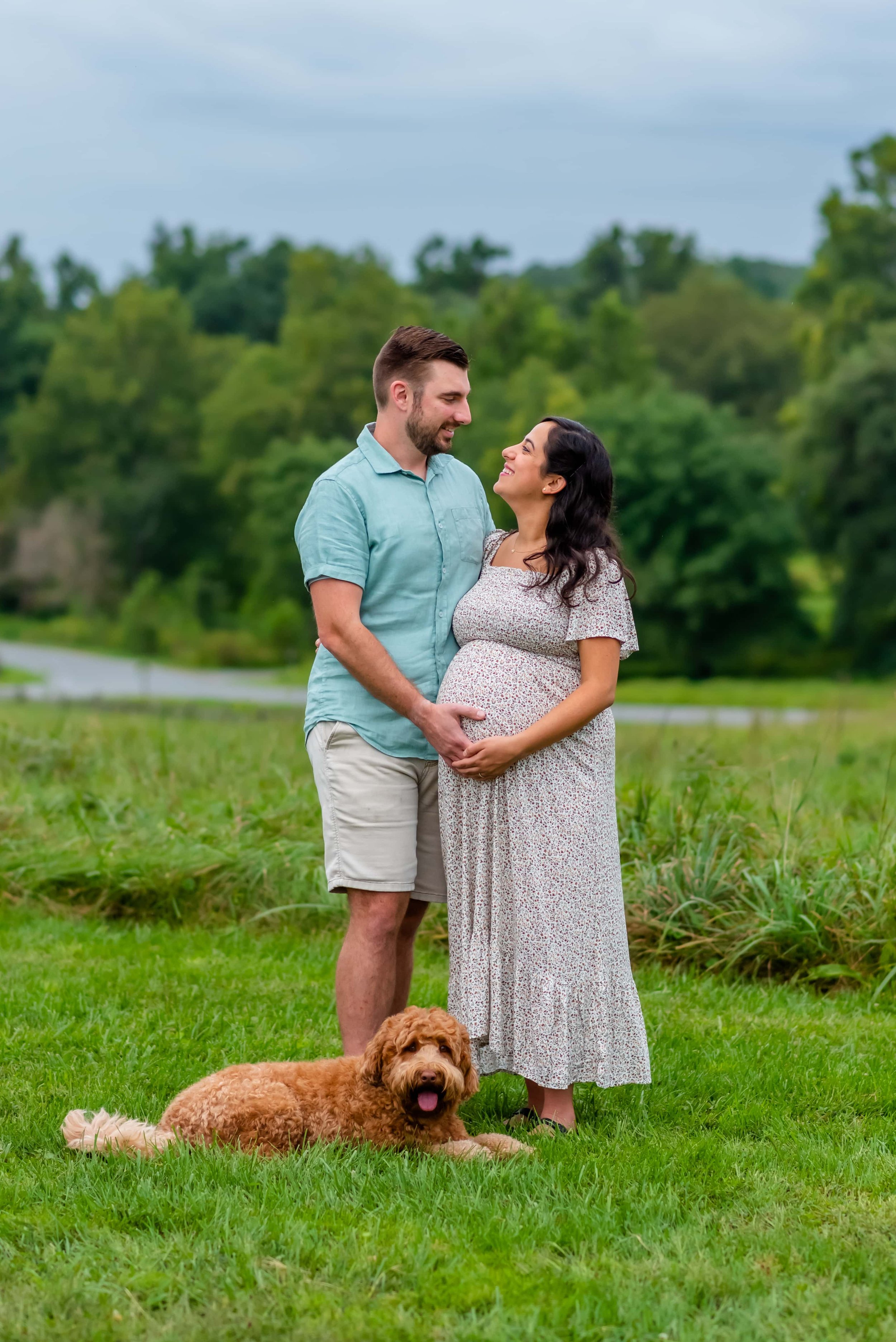 Maryland Maternity couple photoshoot with pet