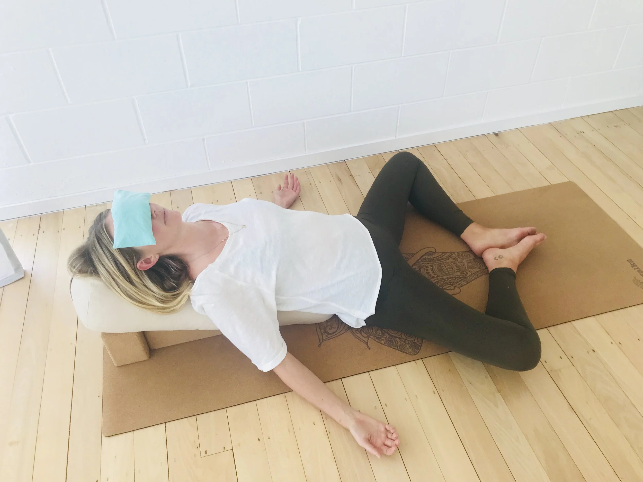Restorative Yoga Takapuna