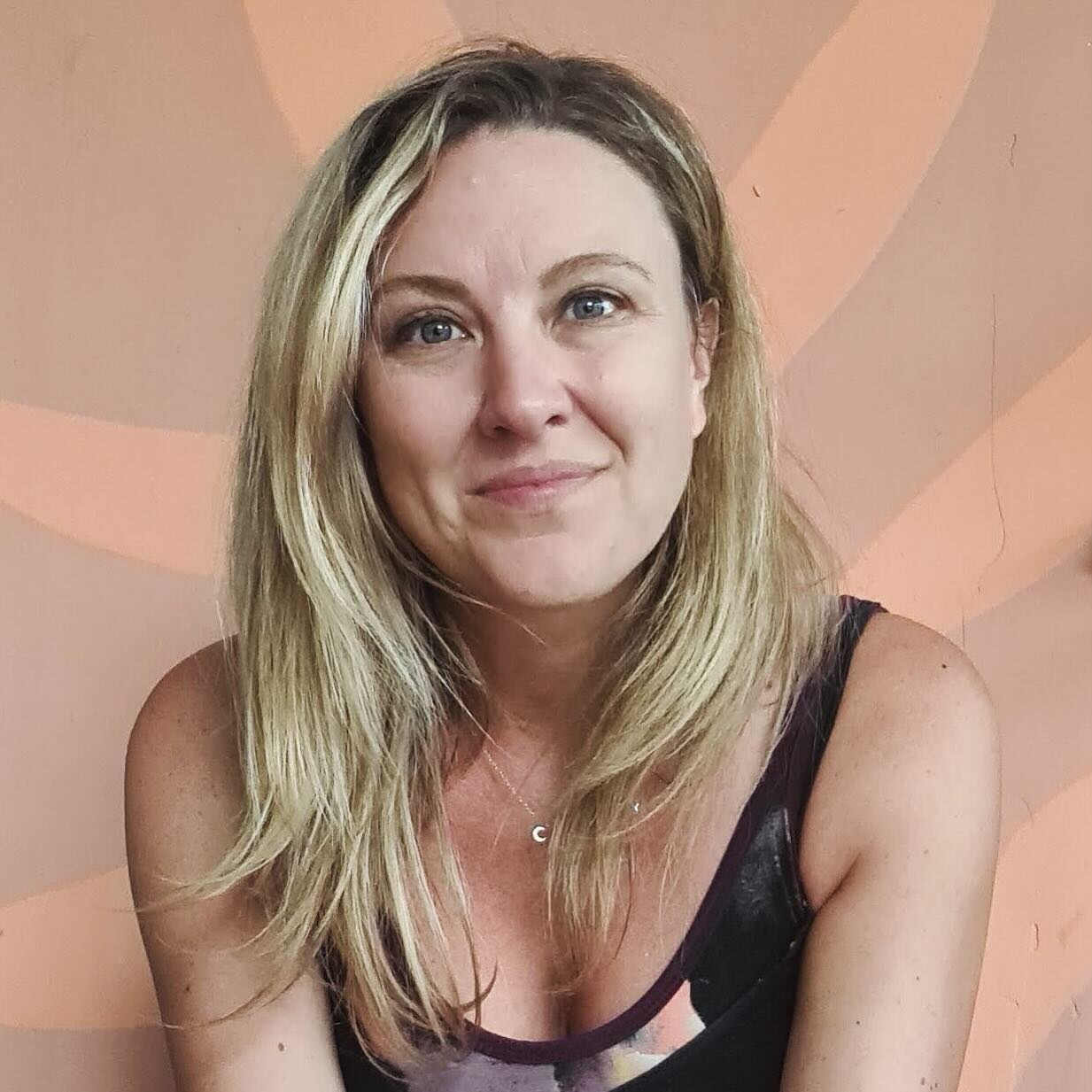 We&rsquo;re stoked to welcome Fi to the Flourish teaching team! 
Fi decided to train as a yoga teacher after she set herself a challenge of 300 days of yoga in one year! She managed 301 days (🧘🏻&zwj;♀️🎉) but the real achievement was in building yo