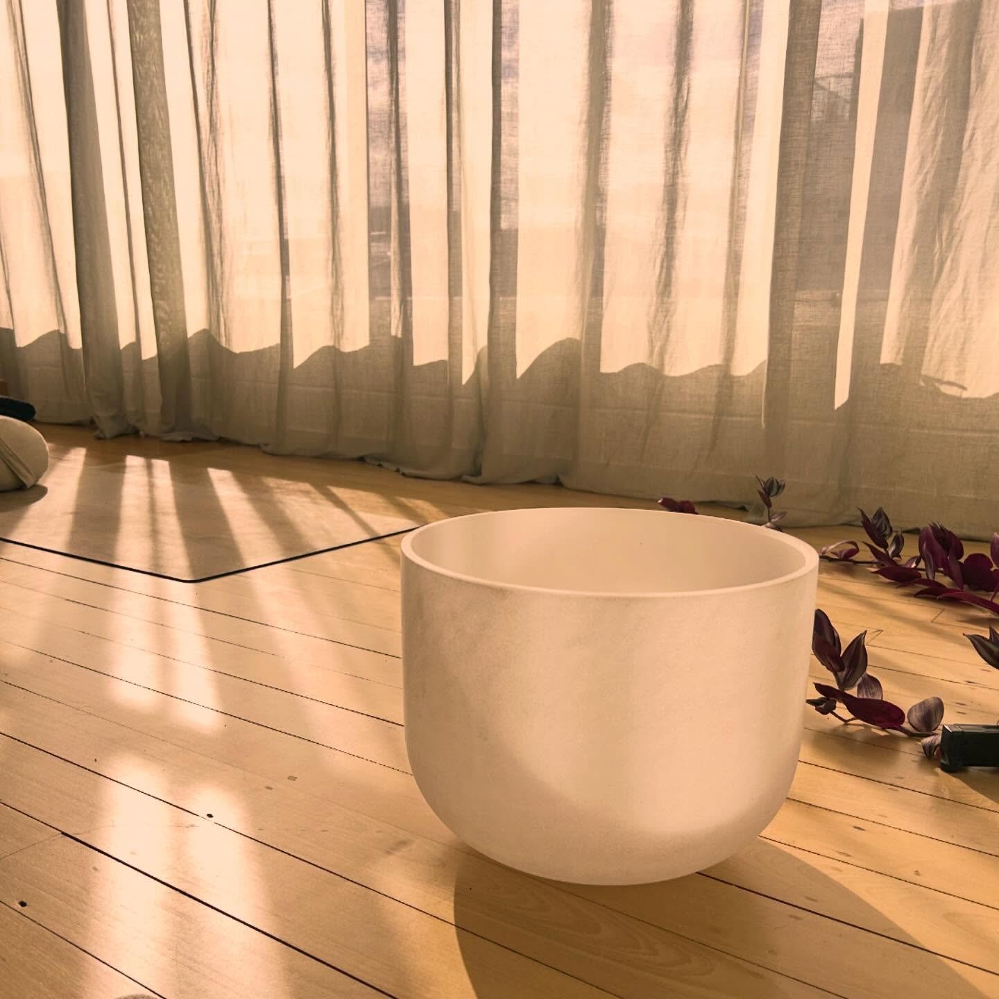 Long weekend classes ✨ 

Sunday 
9.30am slow flow 
5.00pm restorative 

Monday 
9.30am all levels flow 

All filling fast 😘