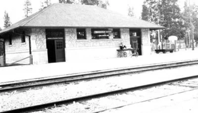 baggage1-400x229.jpg