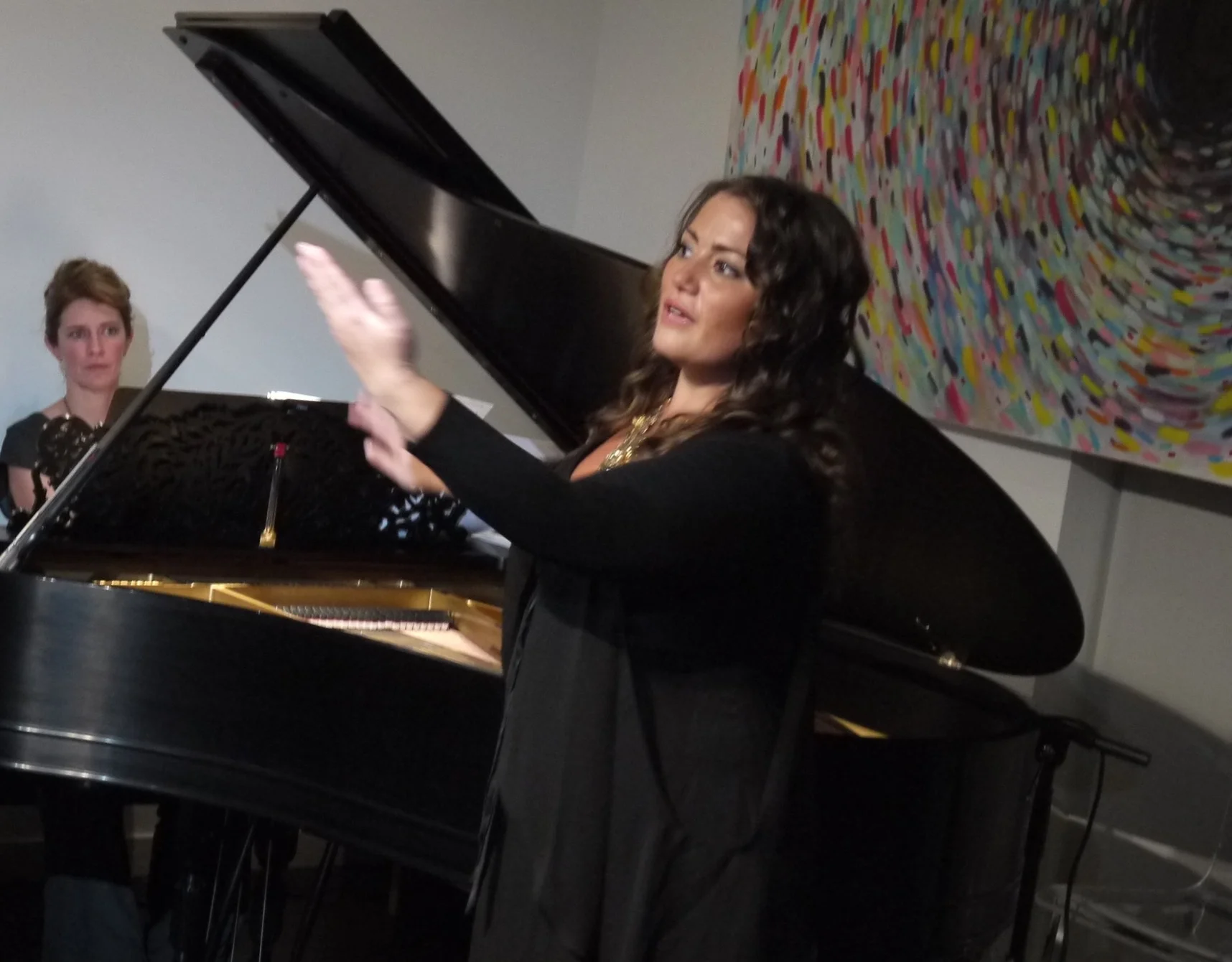 Mezzo Heather Johnson (New York Metropolitan Opera) shares her powerful voice and rigorous career path with the Canvas Lab audience.