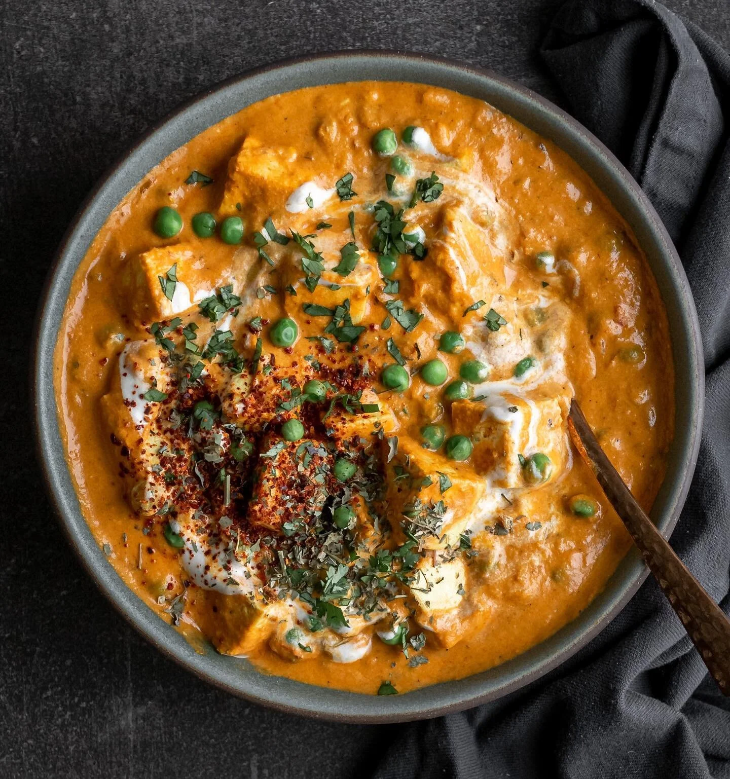 The mattar tofu of my dreams 🔥
Popping in to say I&rsquo;m knee-deep in writing for my cookbook and you&rsquo;ll find recipes like this in it! Stay tuned!