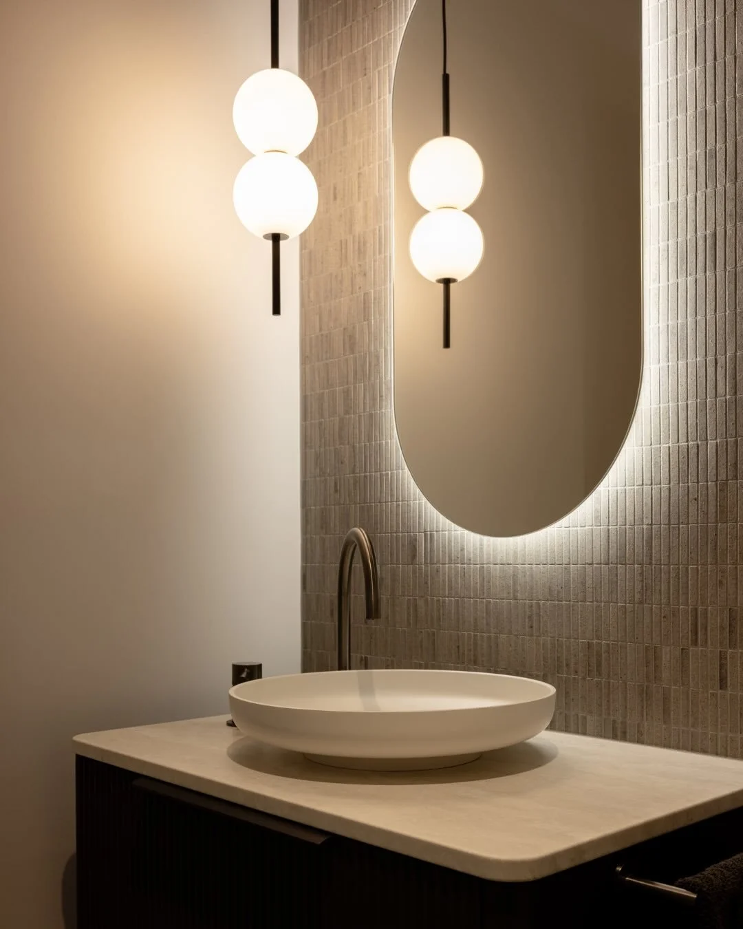 Within the bathrooms of Thornton Road Residence, we&rsquo;ve selected Brushed Metal Black fittings and fixtures from @robertsonbathware to bring a timeless touch to each room. 

Yellowfox Designers: Sophia Cole &amp; Kate Bradley
Photography: @untitl