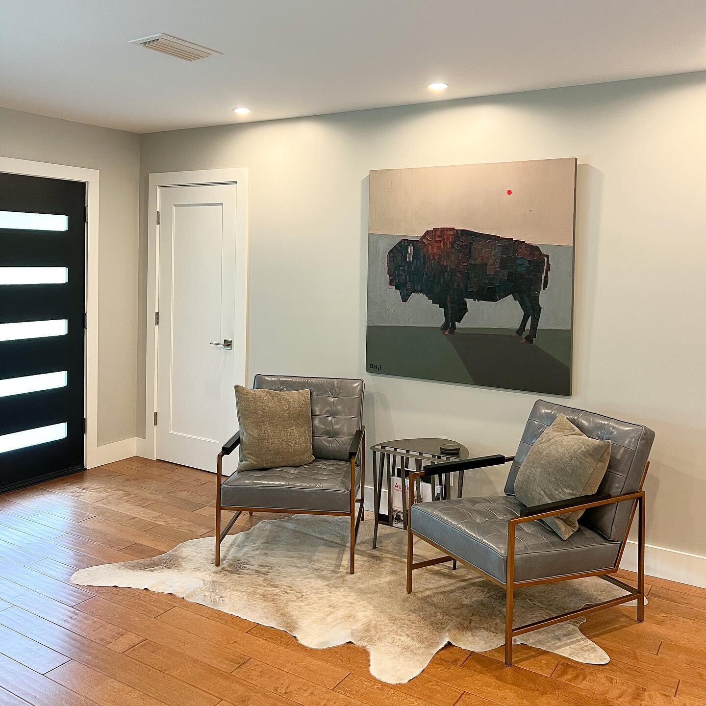 Loving a BIG Bison moment in this sitting area/entryway. Picked this piece up from @gallery.wild in Jackson Hole last month. Finally seeing it hanging!

&ldquo;Chappy&rdquo; - @ahaze2 
48&rdquo;x48&rdquo;