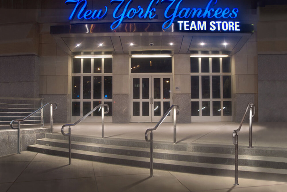 new york yankees team store photos