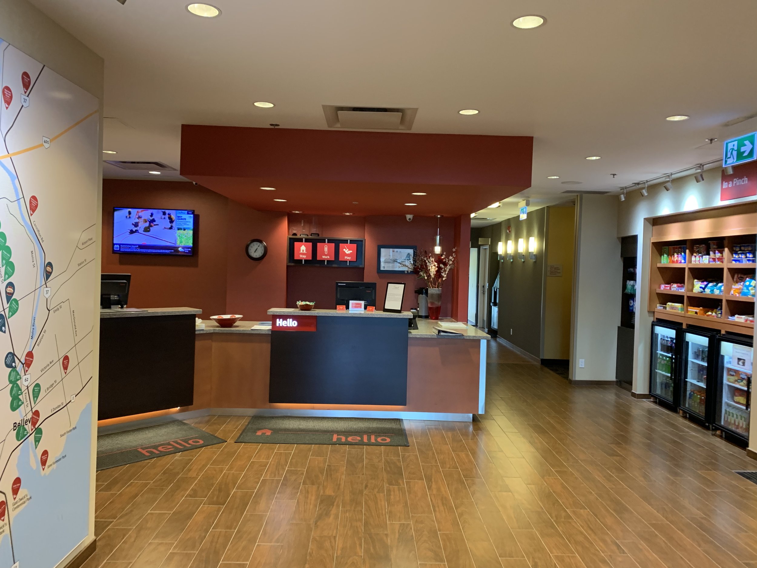  TownePlace Suites Belleville Check In Area 