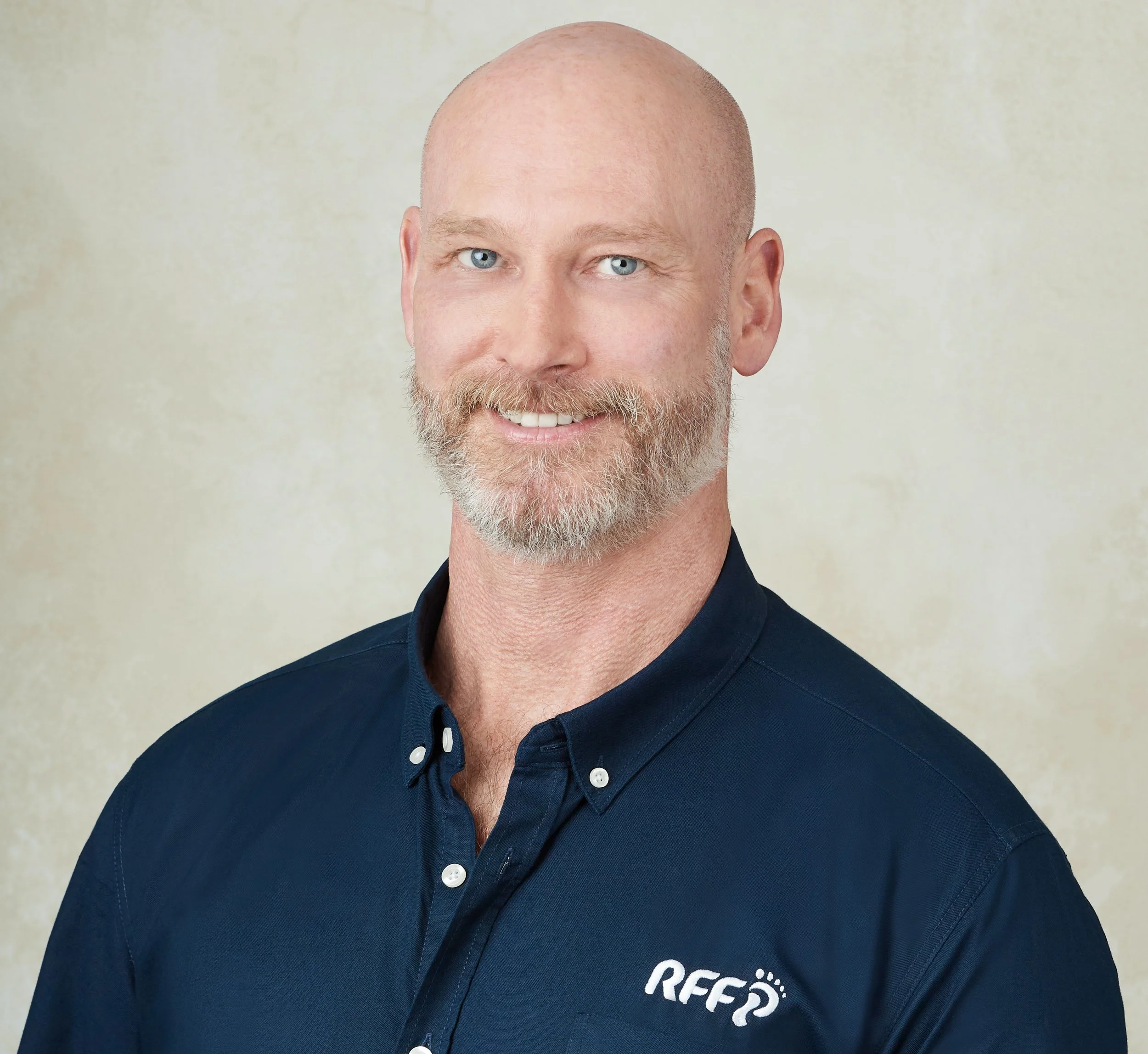 SIMON DAVIS - 14_20240924_RFF PTY LTD_Corporate Portraits copy (1).jpg