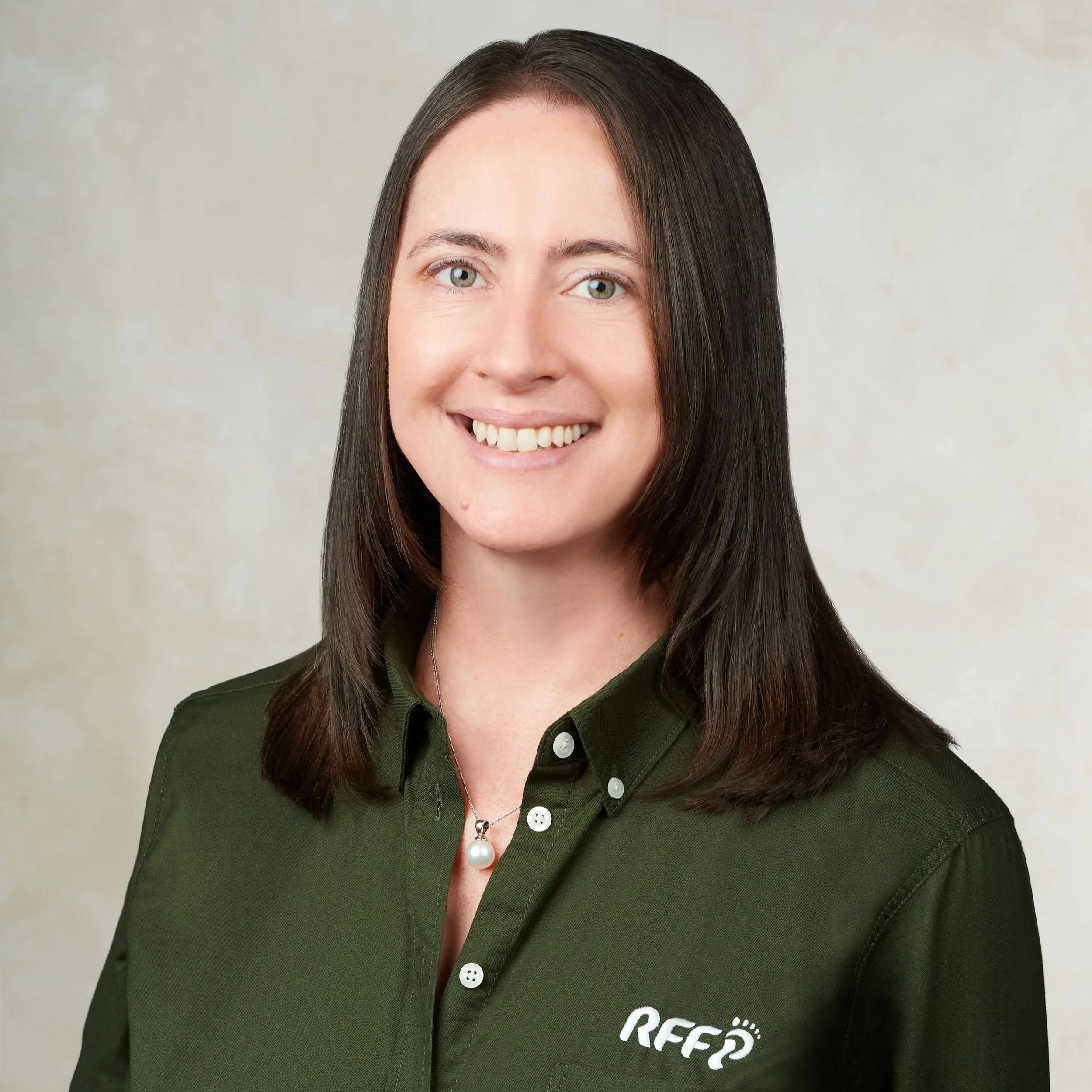Margi Faulkner (COO)