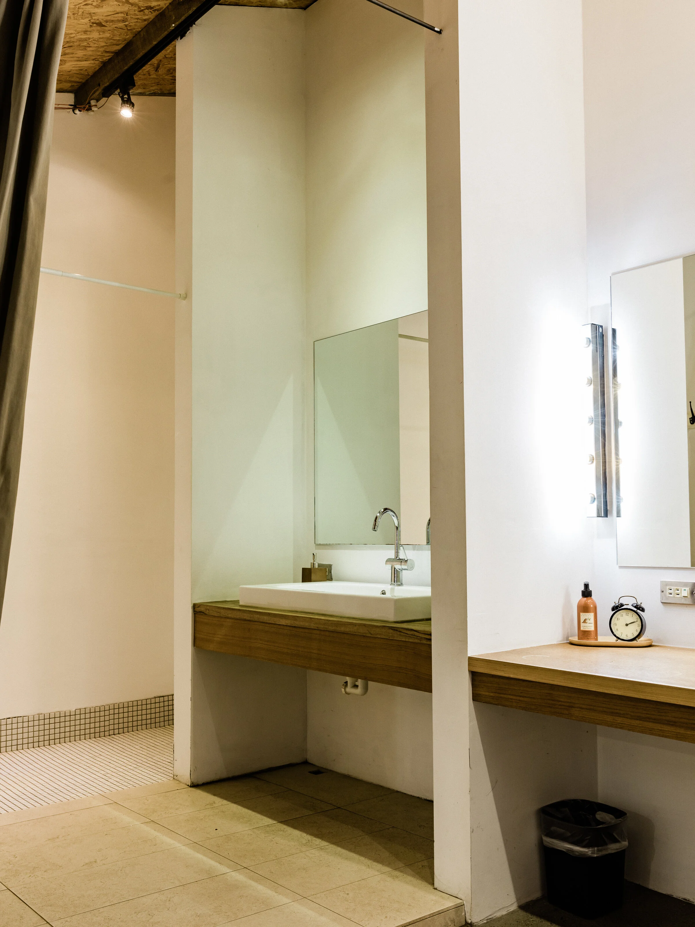 Yen Pasture - 顏氏 Barnyard-058.jpg