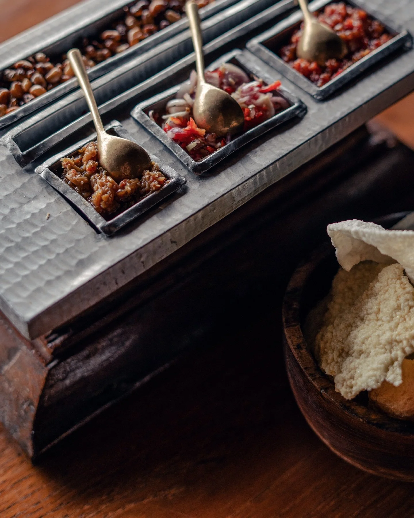 Food presented with the same restraint as the space @baliaslirestaurant 
~ Hand-finished metal
~ Natural textures and warm tones
~ Detail as an extension of place