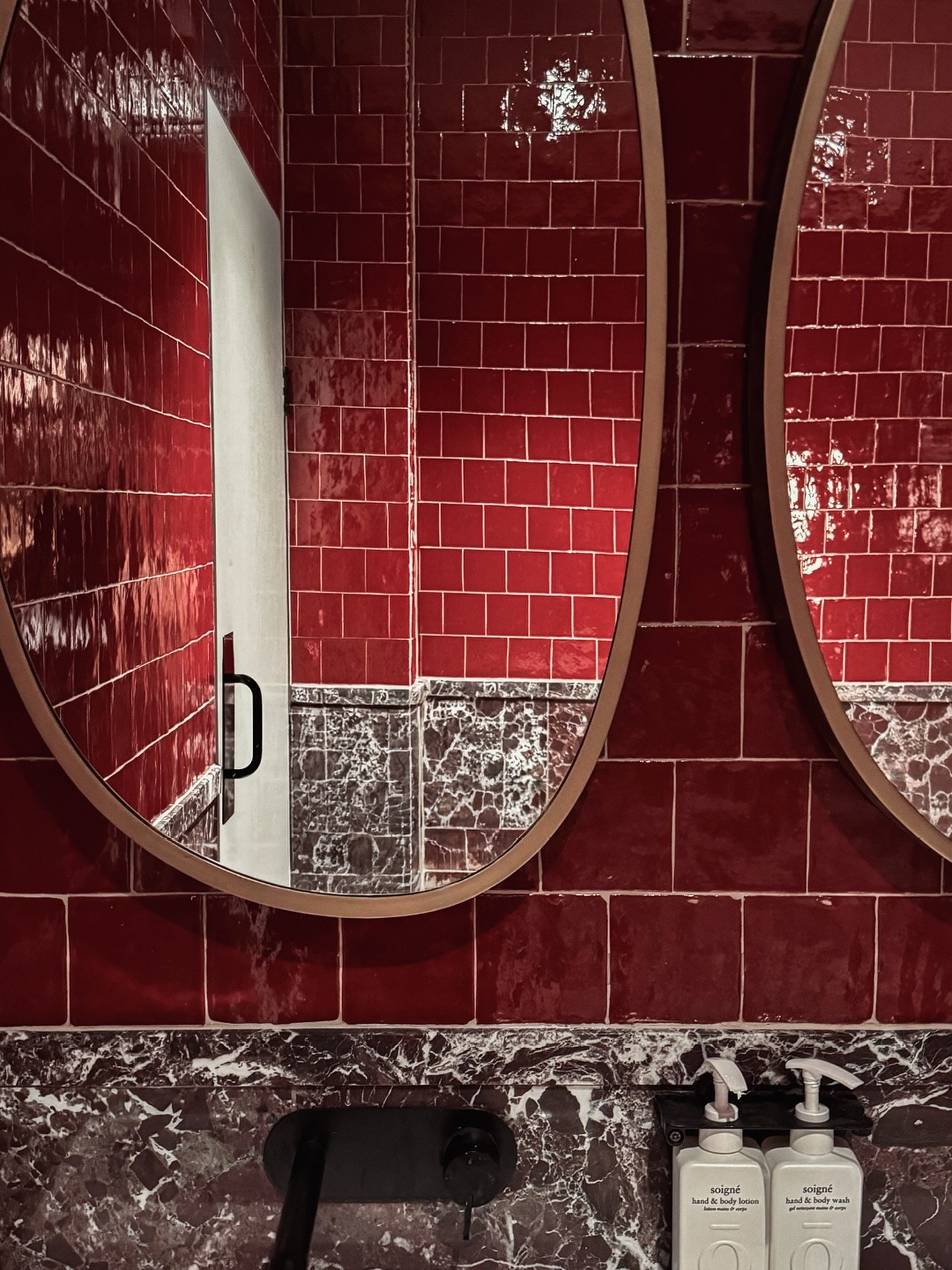 Gloss, depth, and controlled reflection. @_morris_sydney 

~ Layered red tiles catching and scattering light
~ Mirror shapes breaking the grid
~ Stone adding weight against the shine

Photographing this was about balance, keeping the richness of the 