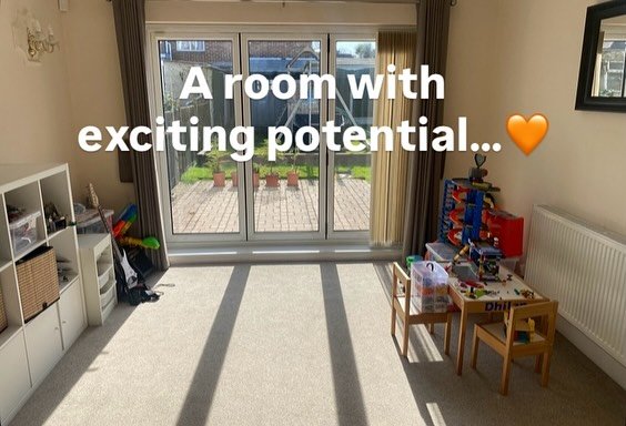 Pics coming in thick and fast from one of my client&rsquo;s renos. Exciting to see the double space slowly coming to life. Thank you to Yatin for sharing. 

If you&rsquo;ve ever wondered what underfloor heating looks like&hellip;.scroll through the p