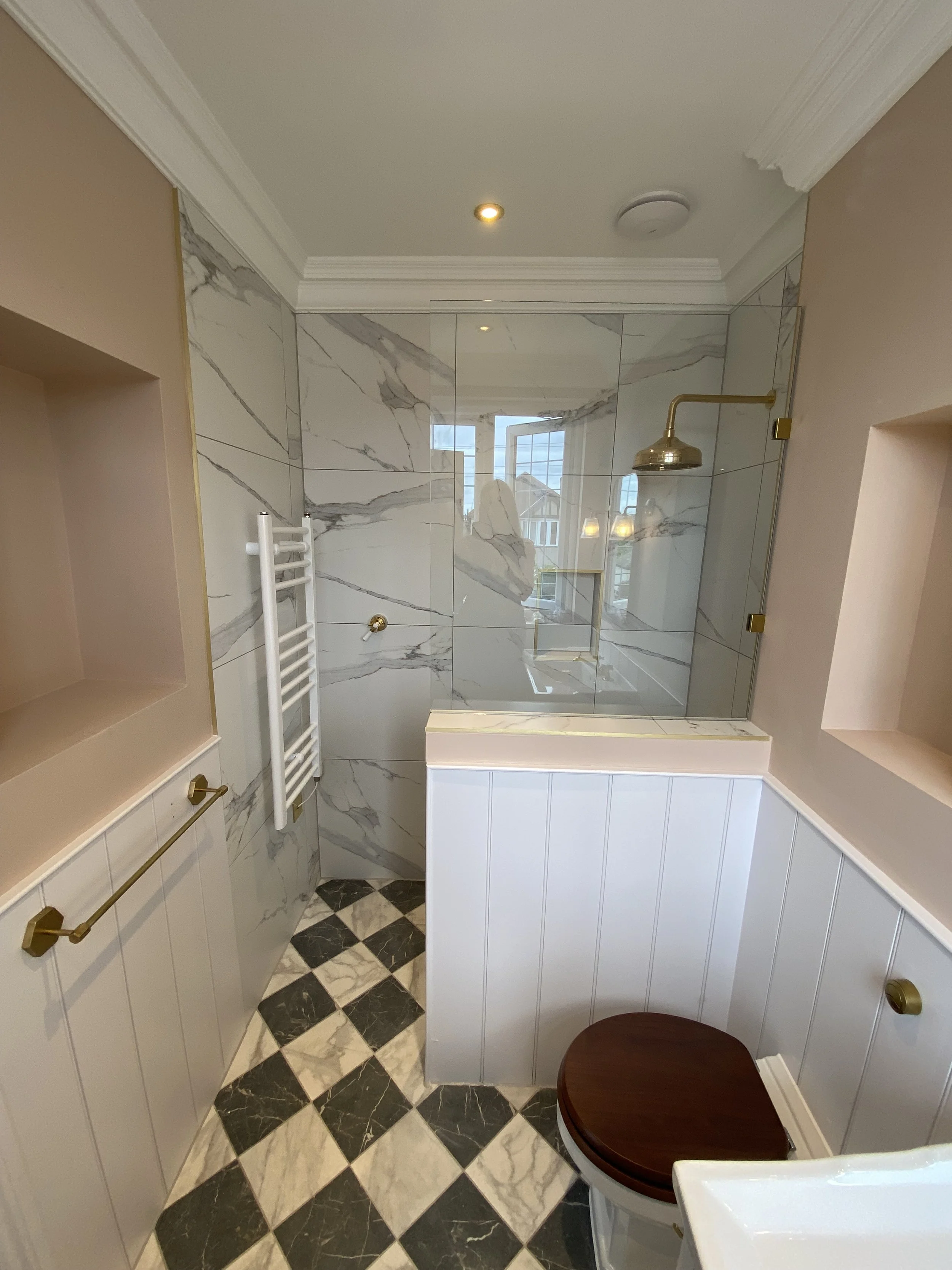 Ensuite.jpeg