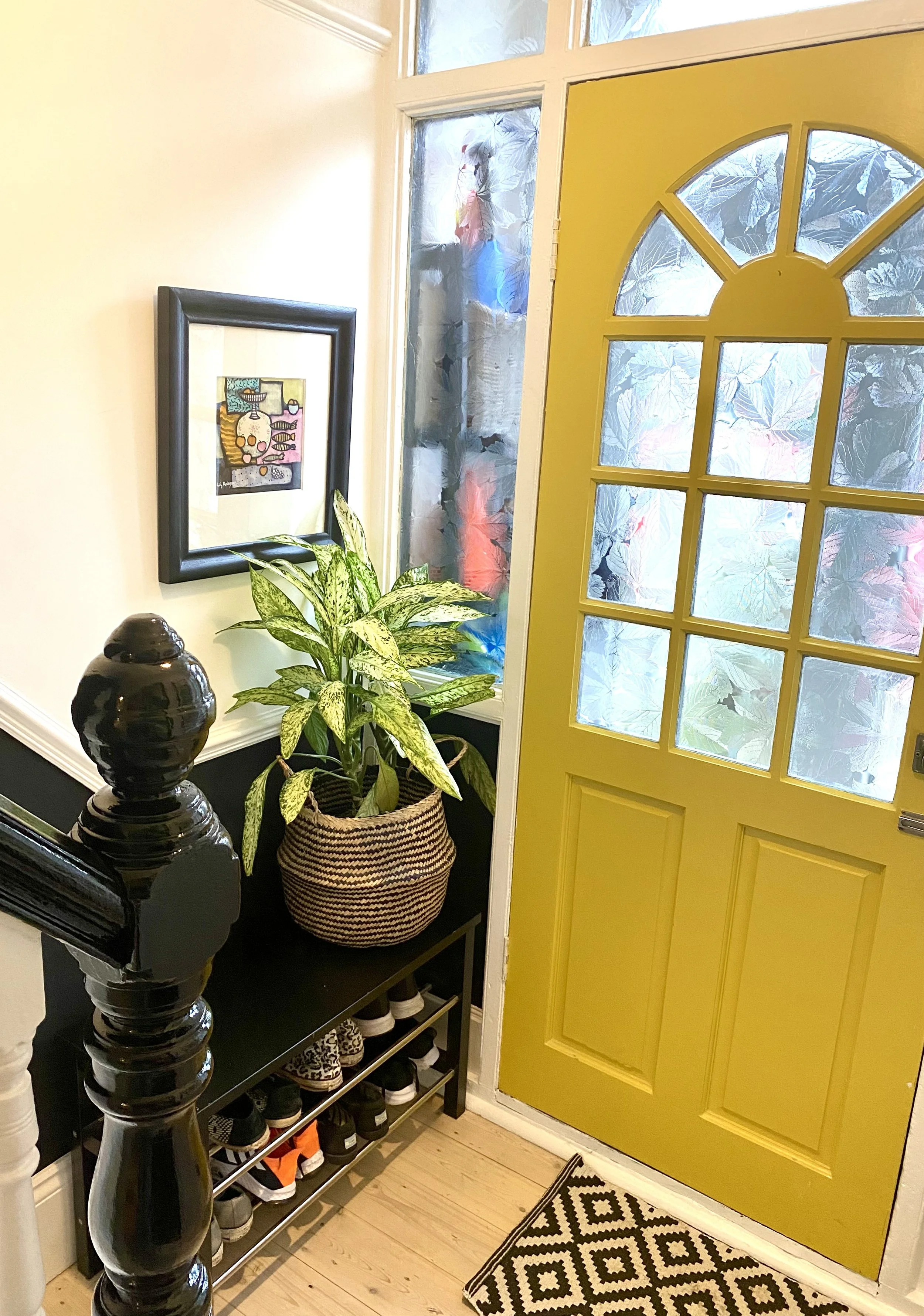 yellow_door.jpeg