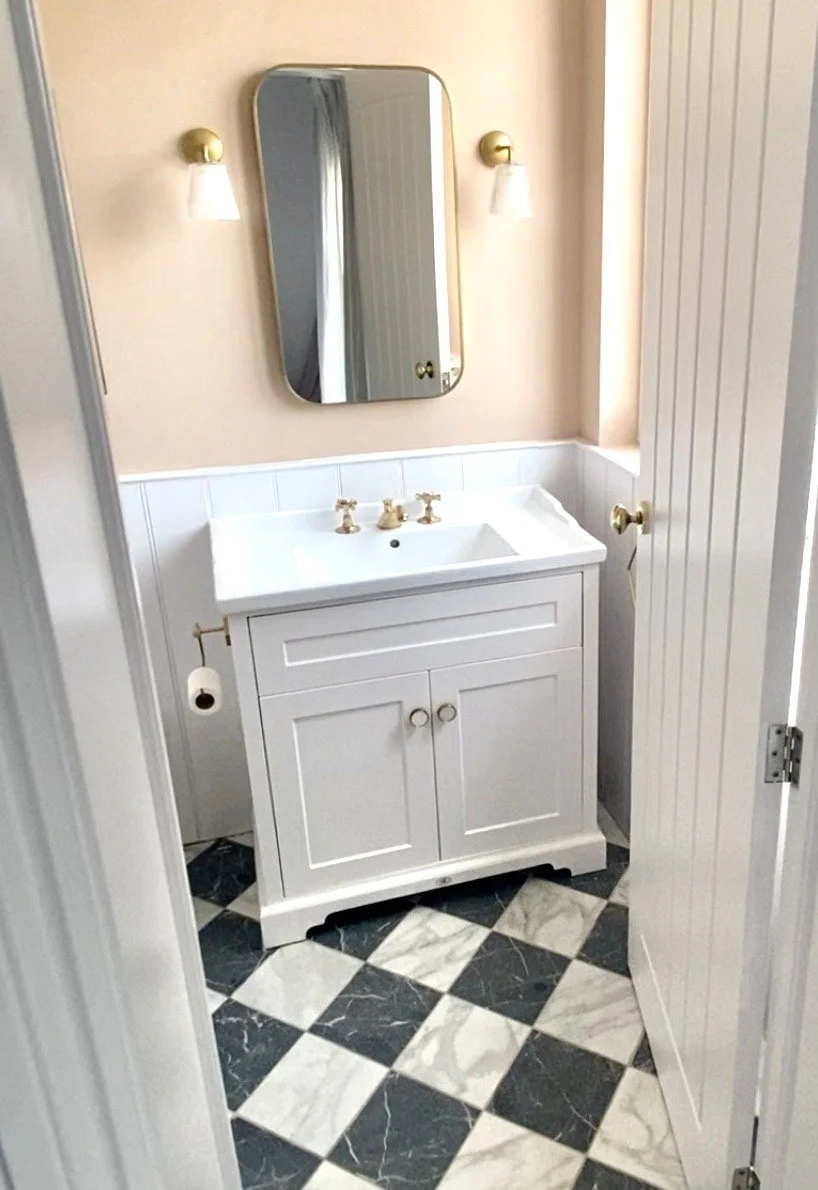 ensuite, plaster walls, checked floor, wainscotting, panelling, underfloor heating