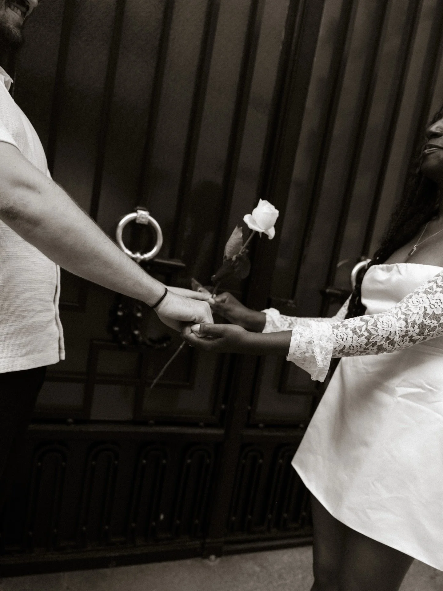 🌹

#photographemariageparis
#parisweddingphotographer
#francedestinationwedding