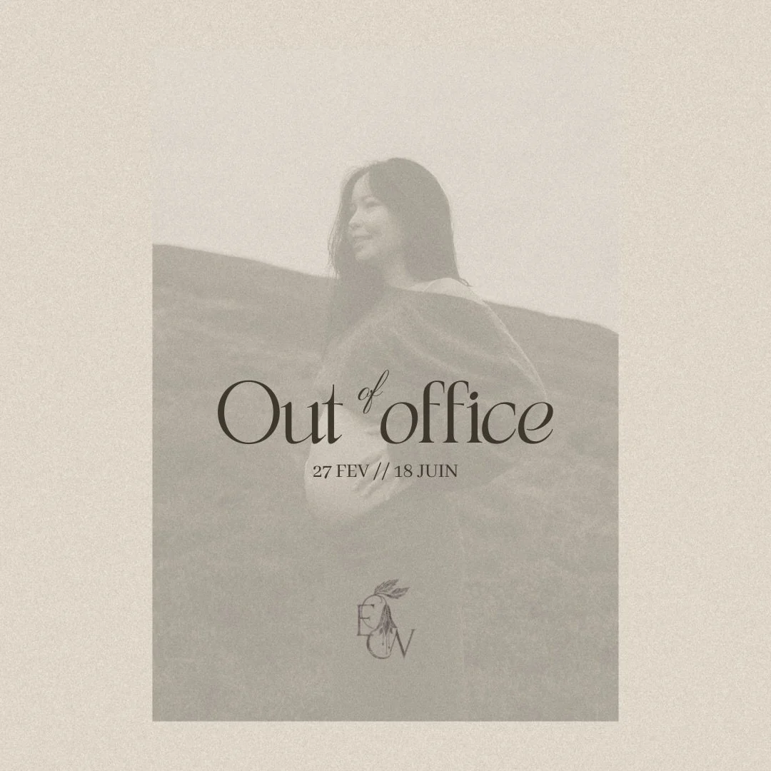 En cong&eacute; 🤍🎀

Petit point r&eacute;servations 2026/2027:

Je suis actuellement en cong&eacute; maternit&eacute; jusqu&rsquo;au 18 juin 2026. 
Je continue bien s&ucirc;r &agrave; lire et traiter vos demandes, mais les d&eacute;lais de r&eacute