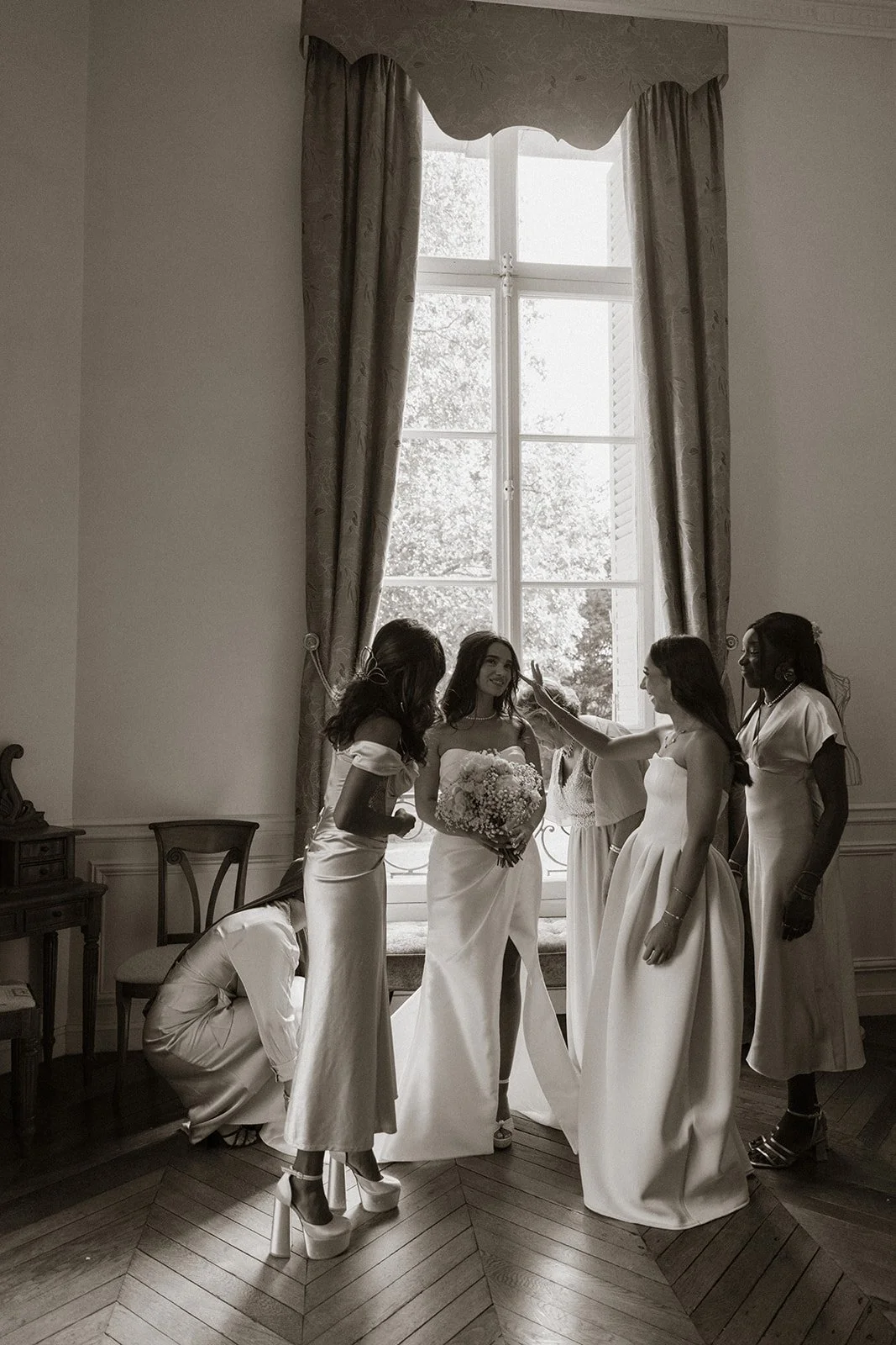 Clémentine & Nicolas B&W - _elinachantelweddings-031.jpg