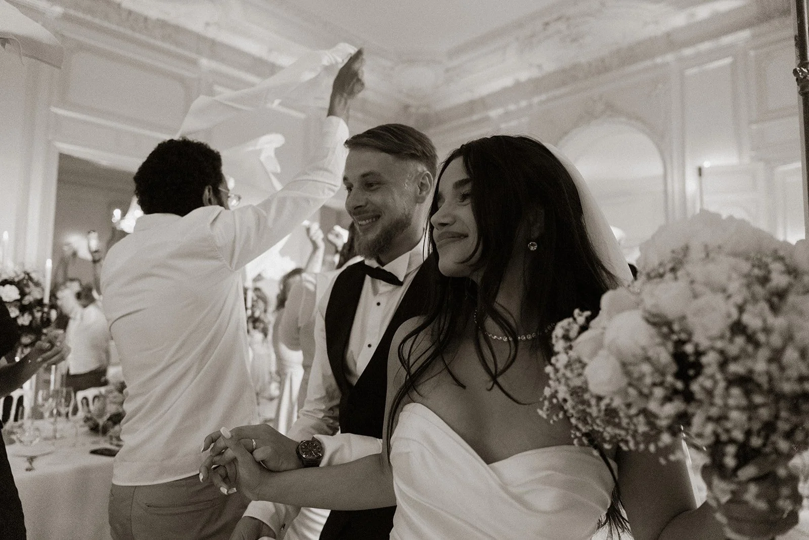 Clémentine & Nicolas B&W - _elinachantelweddings-136.jpg