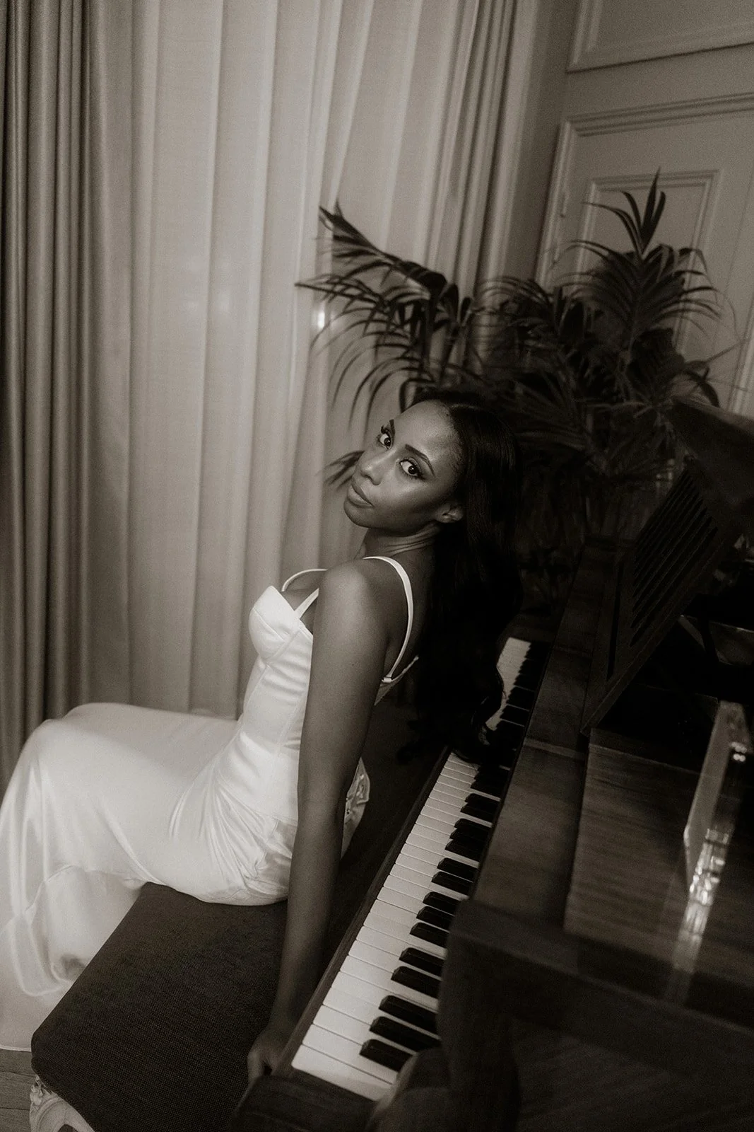 F&C noir et blanc _elinachantelweddings-006.jpg