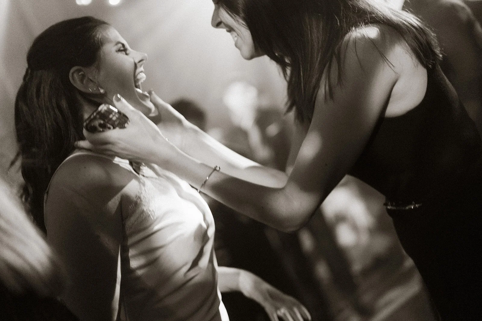 Ludmilla&Charles - d-day B&W - _elinachantelweddings-313.jpg