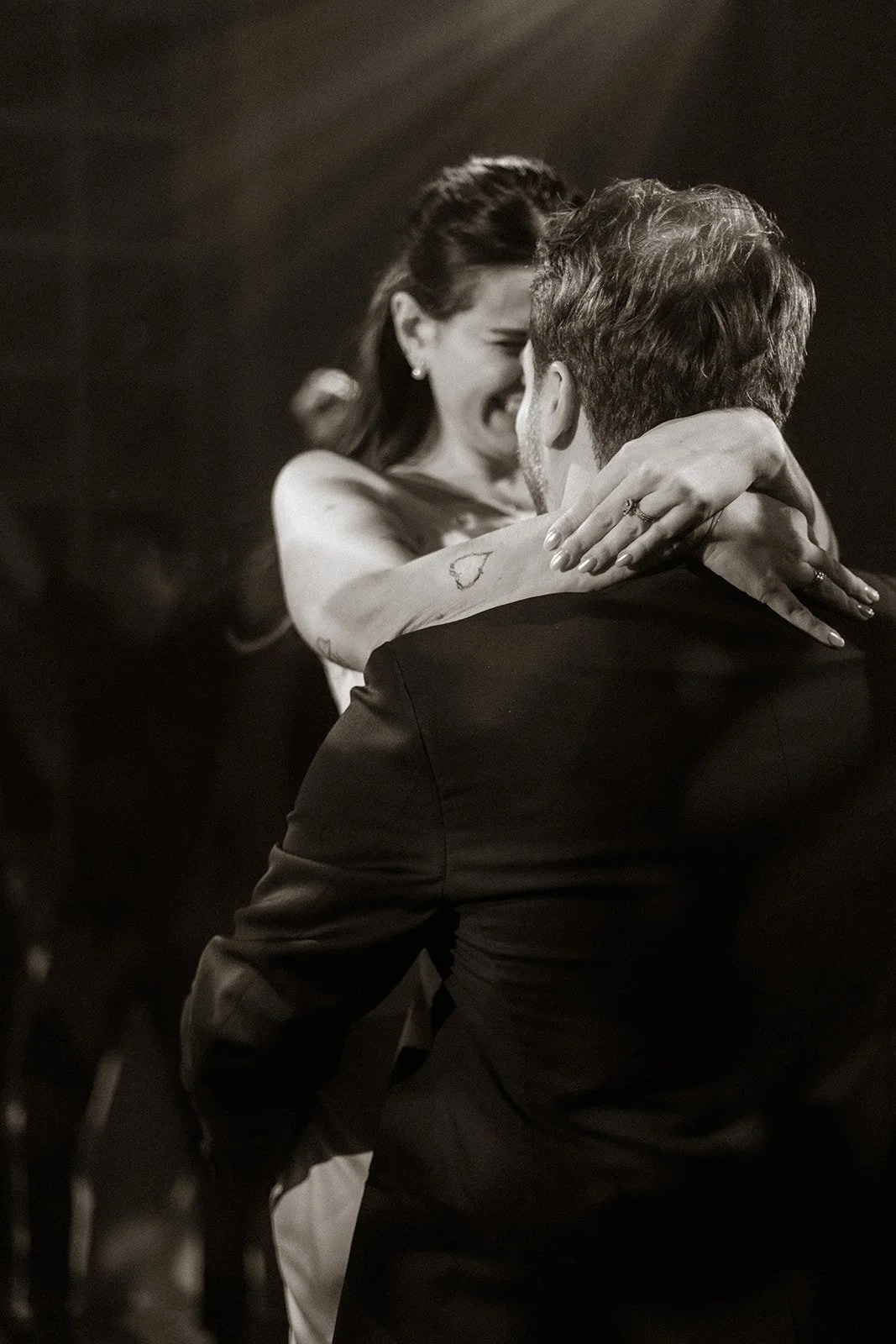 Ludmilla&Charles - d-day B&W - _elinachantelweddings-333.jpg