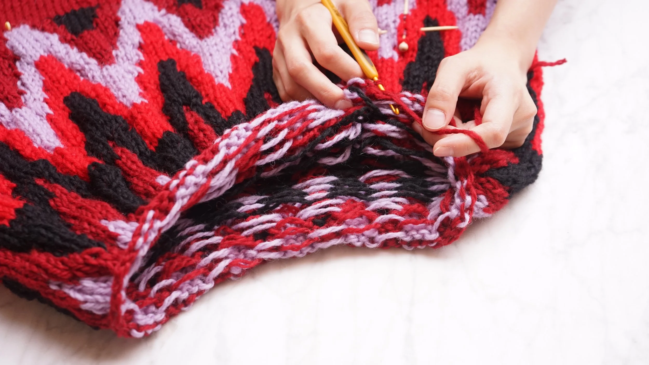      &nbsp;        

 
   Sustainable and Craftsmanship  Hand-knit Fairisle Jumpers Project  Hand-knit Fairisle jumpers for the collaboration programme   [RE-FRAME]   between  18.01 LONDON  and  PANTECHNICON .  Two Jumpers were technically hand-knitt