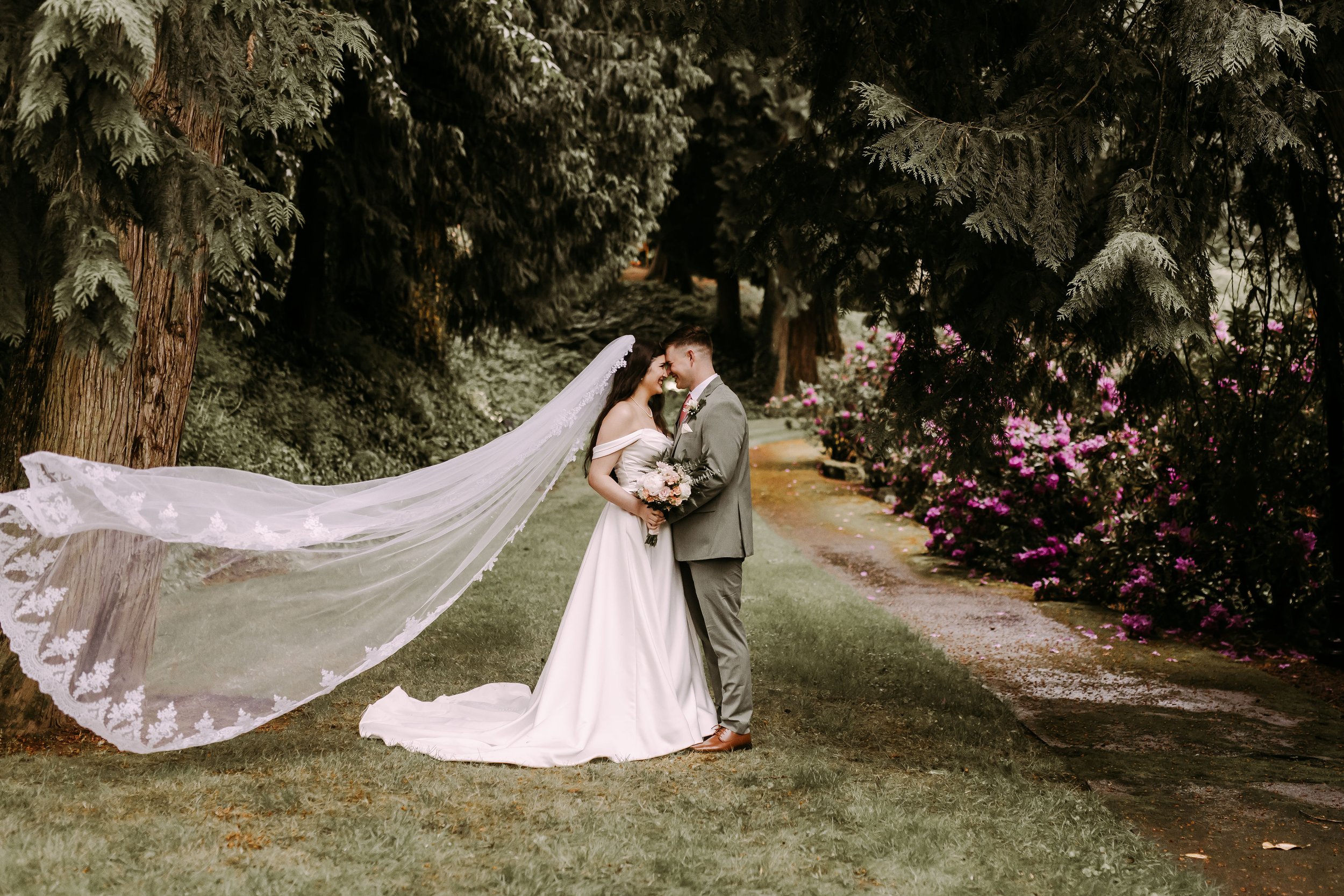 Chloe+Dagan.8250.jpg