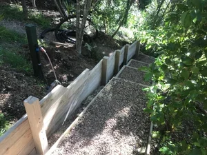 RETAINING WALL — Onetangi