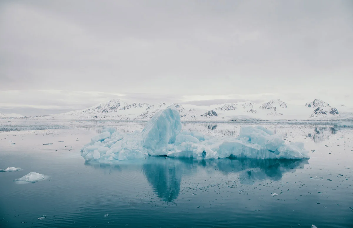 cruise-in-svalbard.jpg