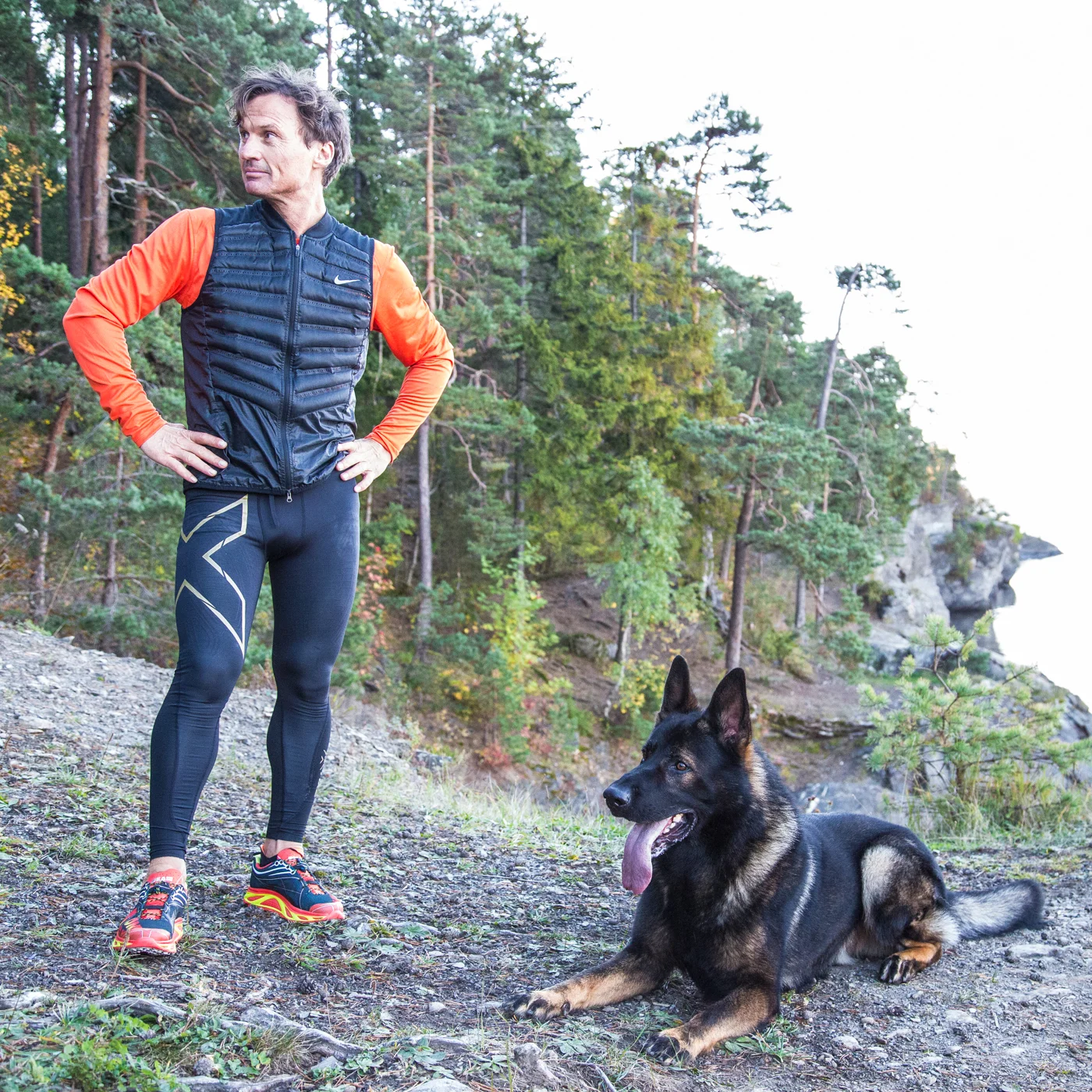 Petter og Öbbe på joggetur.jpg