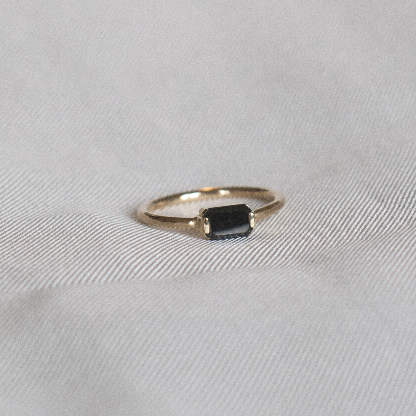 Barelli Manon - ring with E:W black diamond.jpg