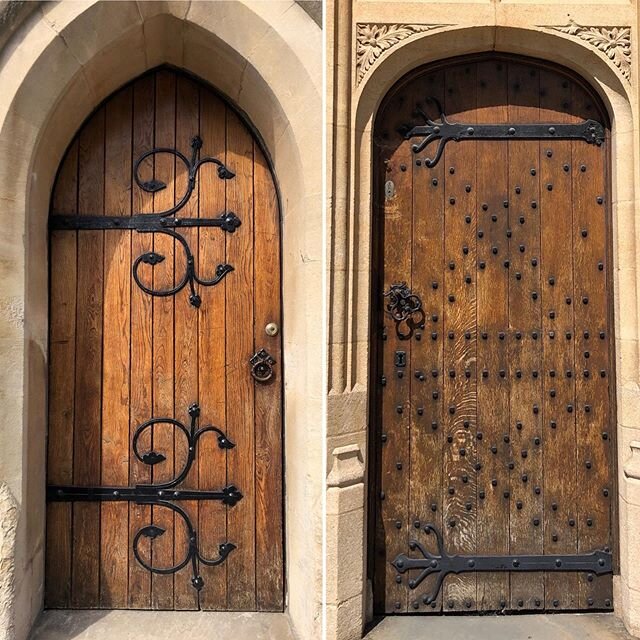 #oxfordcloseddoors #lockdown I&rsquo;ve finally realised why I was always so obsessed with doors. It&rsquo;s the first thing we see coming home, it&rsquo;s imprinted in our memory, and creates the first impression. #frontdoor #interiordesign #archite