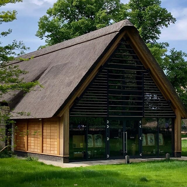 I&rsquo;d love to see more clever and tasteful combinations of old craft and contemporary architecture #architecture #oldandnew #interiordesign #britisharchitecture #woodenarchitecture #enviromentallyfriendly #sustainabledesign