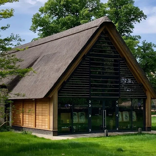I’d love to see more clever and tasteful combinations of old craft and contemporary architecture #architecture #oldandnew #interiordesign #britisharchitecture #woodenarchitecture #enviromentallyfriendly #sustainabledesign